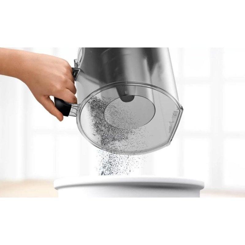 Detalle de Bosch Serie 6 BGC41XSIL: aspiradora sin bolsa 700 W, 2,4 L y filtro EPA para alergias