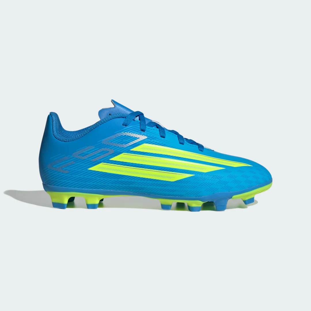 Detalle 2 de Bota de fútbol Adidas F50 Club para césped natural seco/multisuperficie (niños) — azul