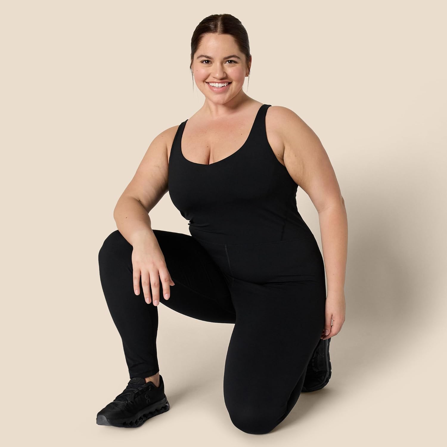 Detalle de Amazon Essentials Women's Active Formflex Buttery Soft One Piece Full Length Jumpsuit with Built-In Bra