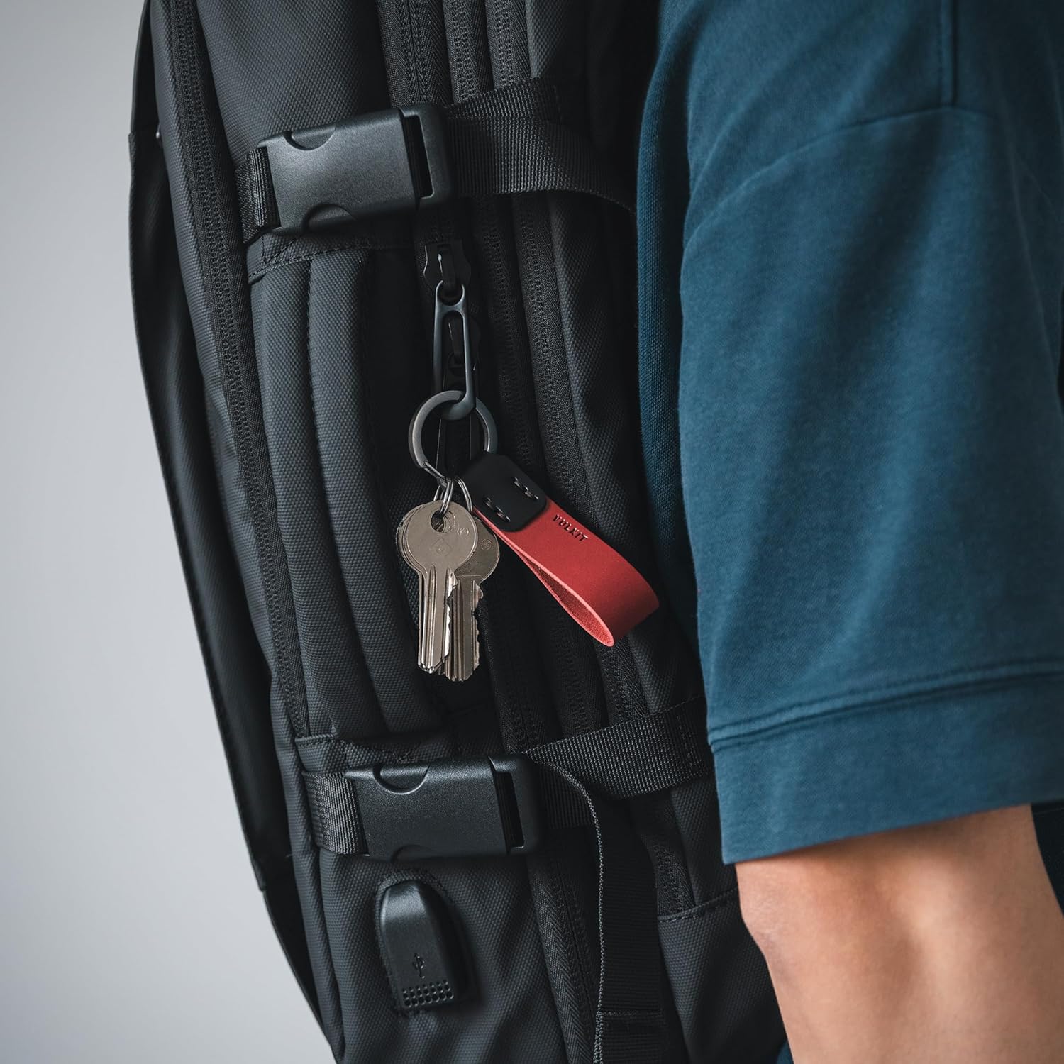 Detalle de VULKIT Genuine Leather Keychain for Men & Women: Universal Car & Home Keyring Holder