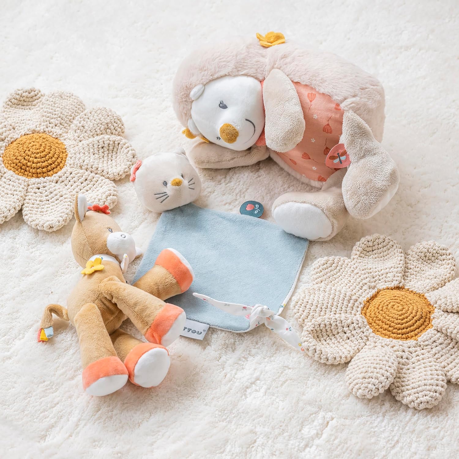 Detalle 2 de Nattou Mini-doudou vache Mila 20 cm