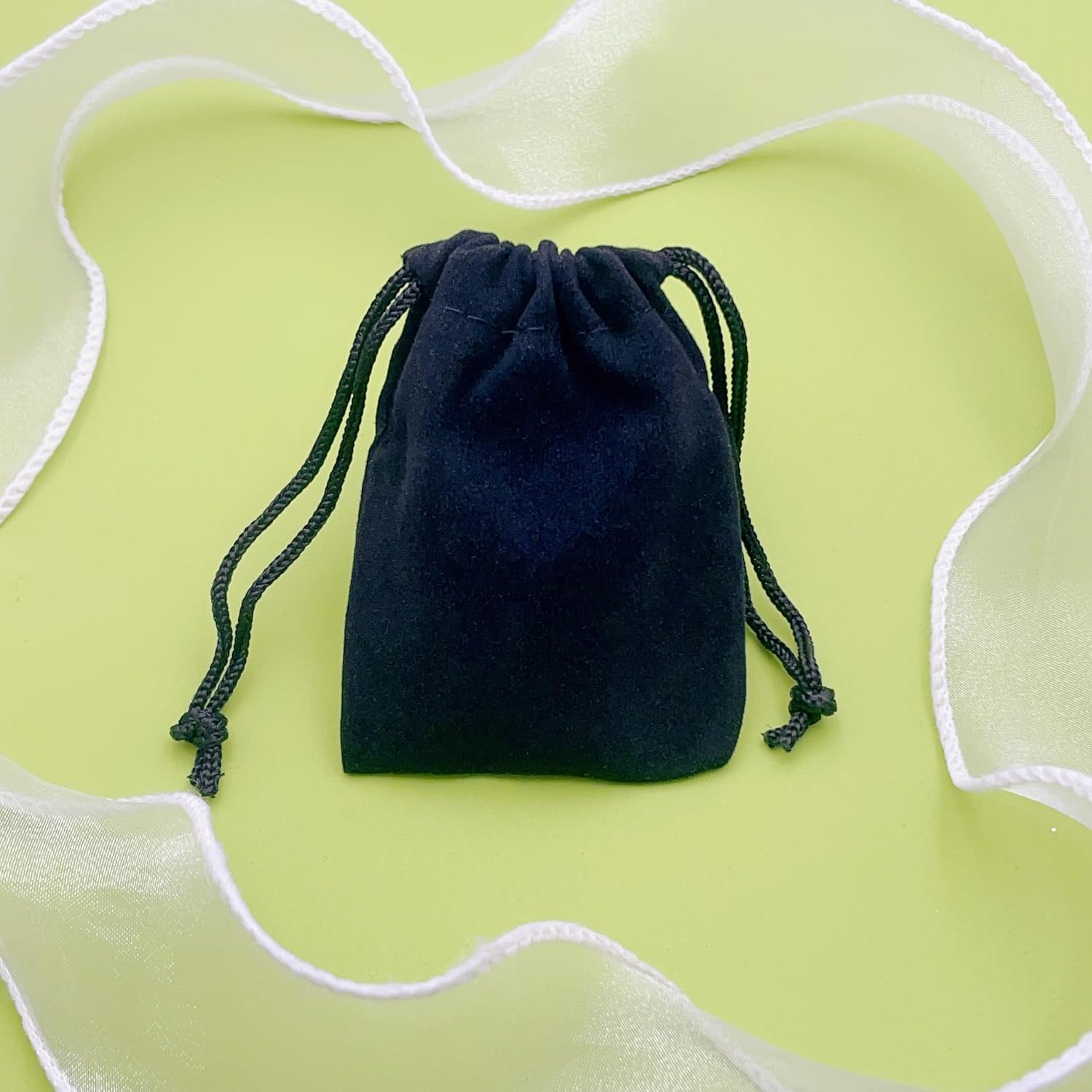 Detalle de Porte-clés Nounou YJYJZX – Bijoux et cadeaux pour Nounou, livré dans un sac velours