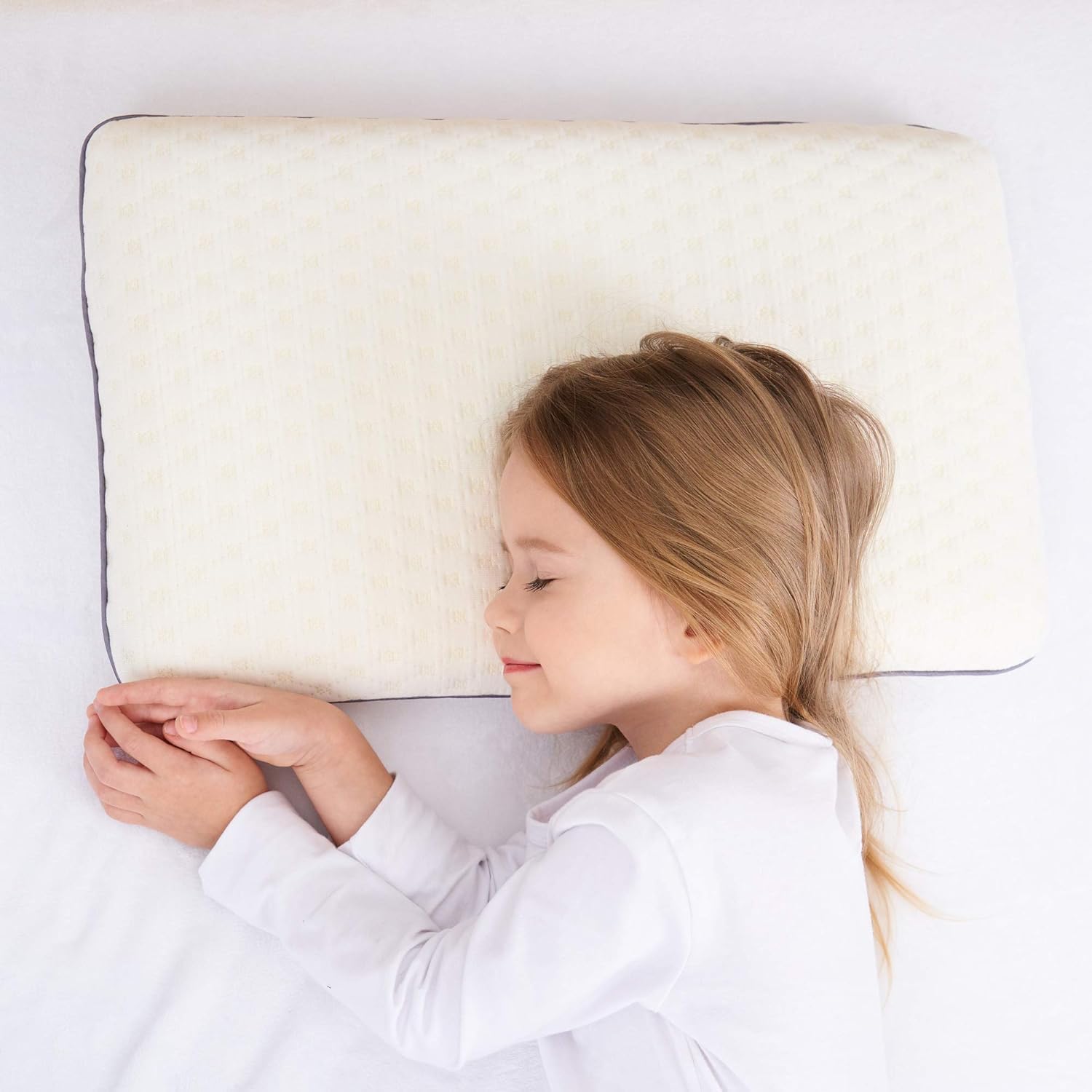 Detalle de Oreiller pour bébé et jeune enfant – Soutien doux pour la tête plate, mousse mémoire améliorée (19,69 × 11,81 × 1,18 po)