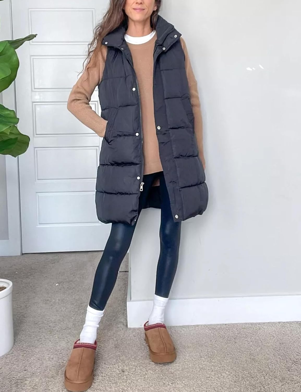 Detalle de Tanming Women's Long Puffer Vest with Removable Hood