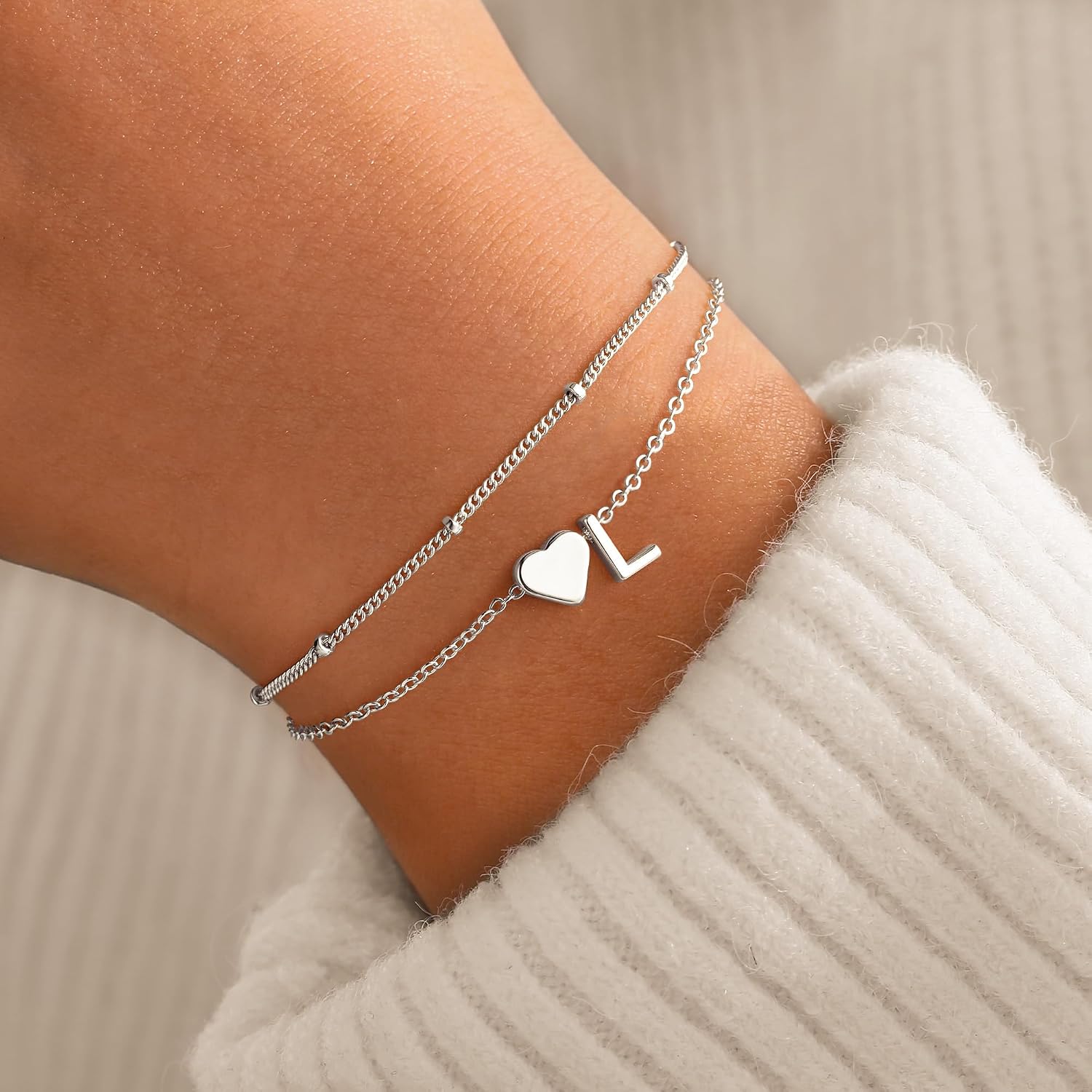 Detalle 2 de TINGN bracciale da donna oro argento in ottone placcato oro 14 carati con cuore e lettere monogramma