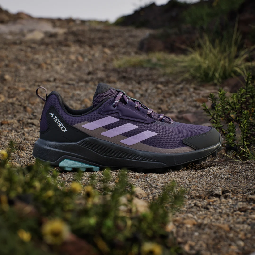 Detalle 2 de Zapatilla Terrex Anylander Hiking de Adidas: versatilidad para salidas en naturaleza