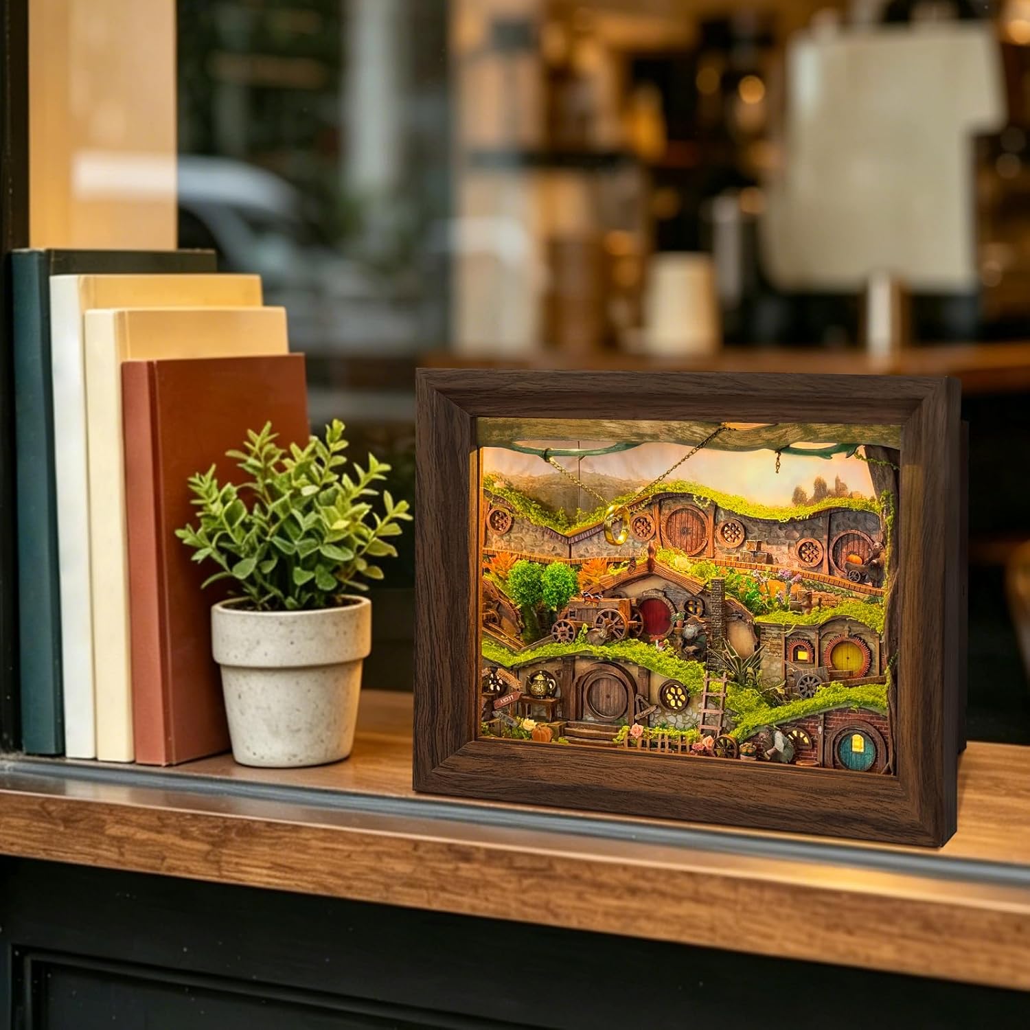 Detalle de LORENOOK The Magic Ring Hamlet DIY Miniature House Shadow Box Kit