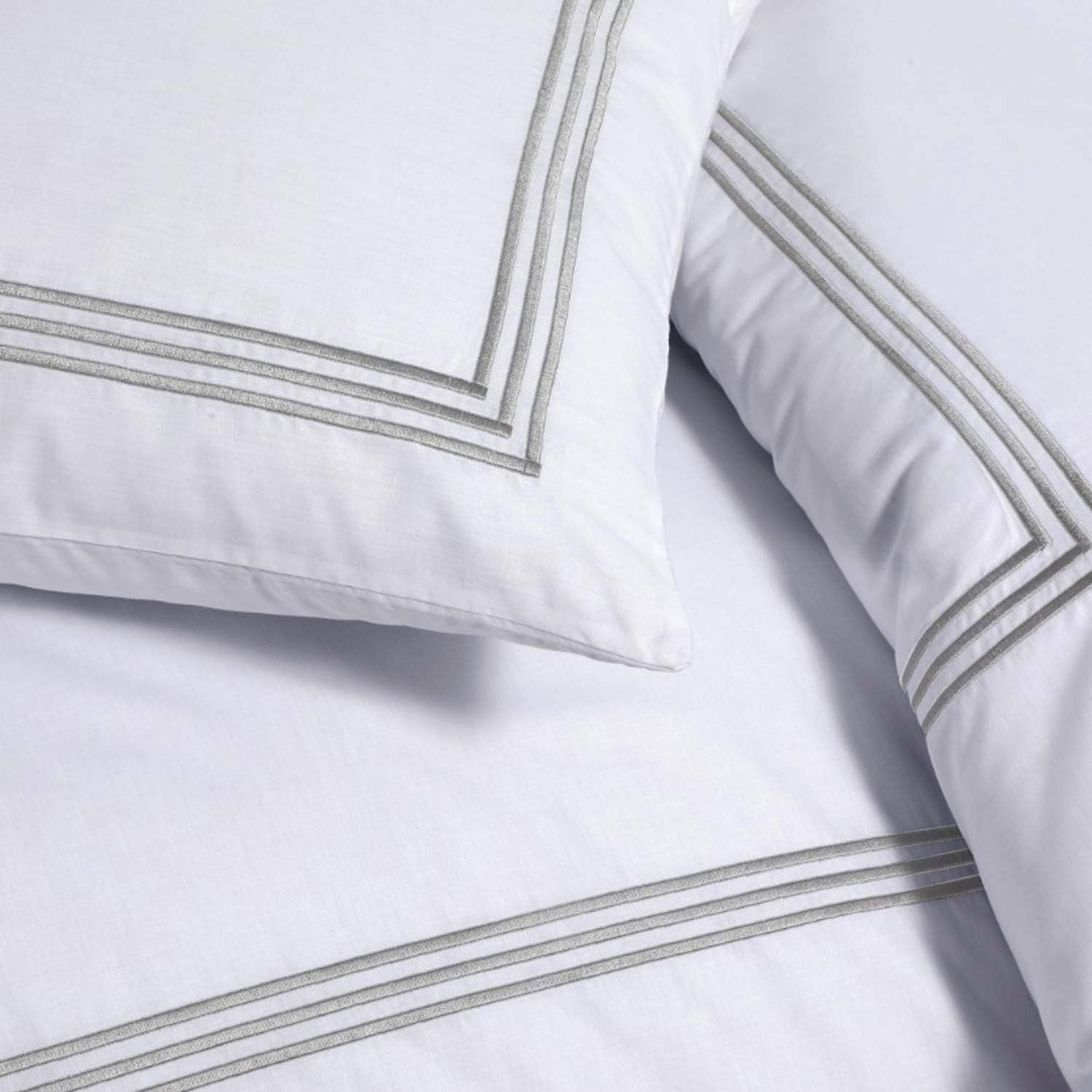 Thumbnail 1 de My home store Embroidered Duvet Cover 200TC Double