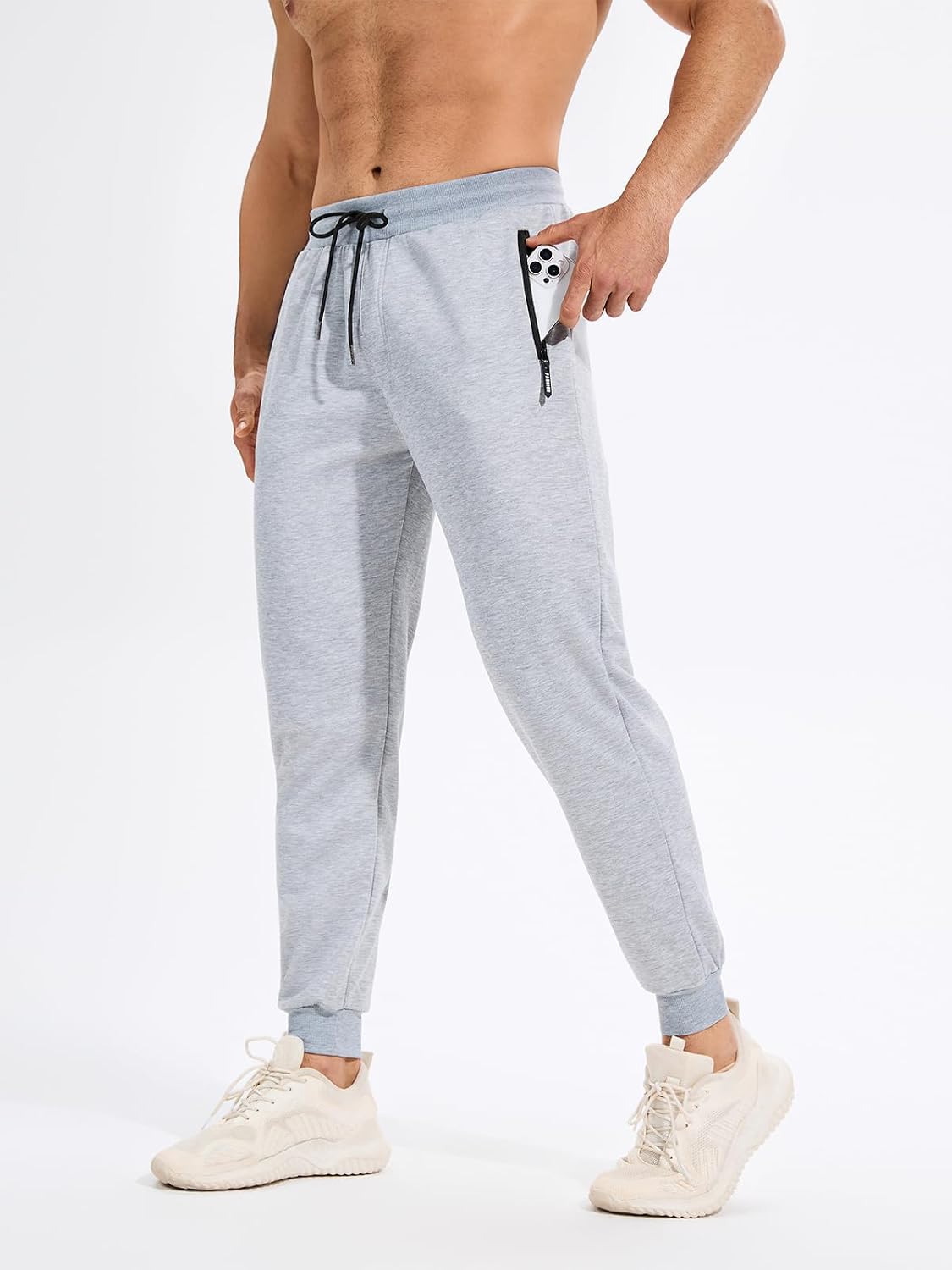 Detalle 2 de Celfaeree 3-Pack Men's Joggers with Zip Pockets, Slim Fit and Tapered Cuffs
