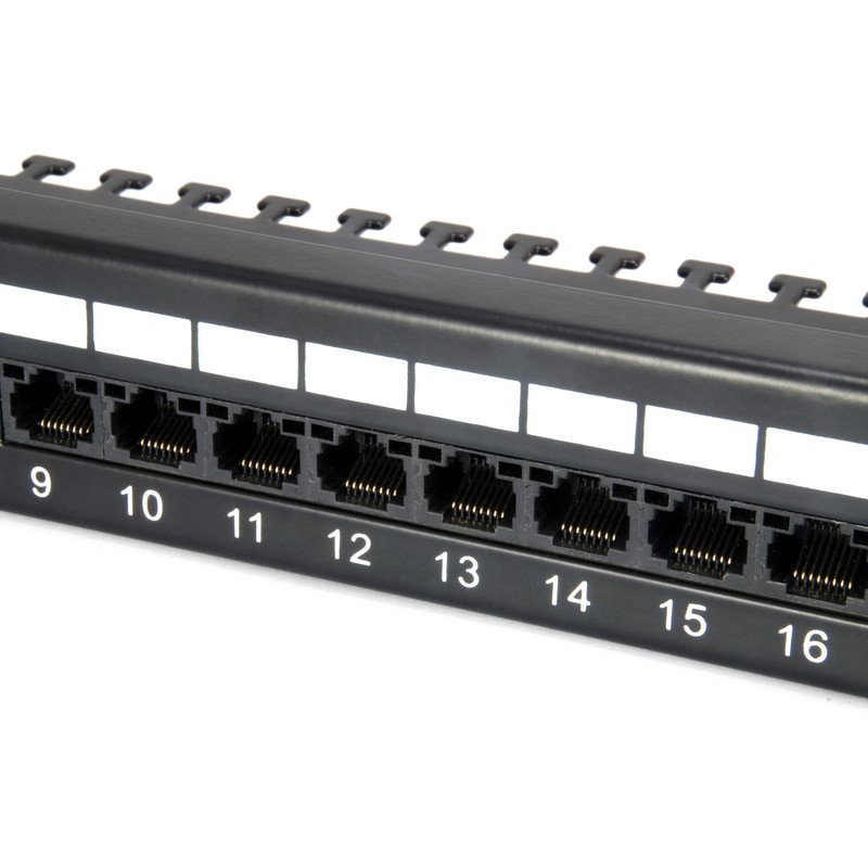 Detalle de Equip Panel de Parcheo 24 Puertos Cat 6 sin Blindaje (equip) – 19'' 1U