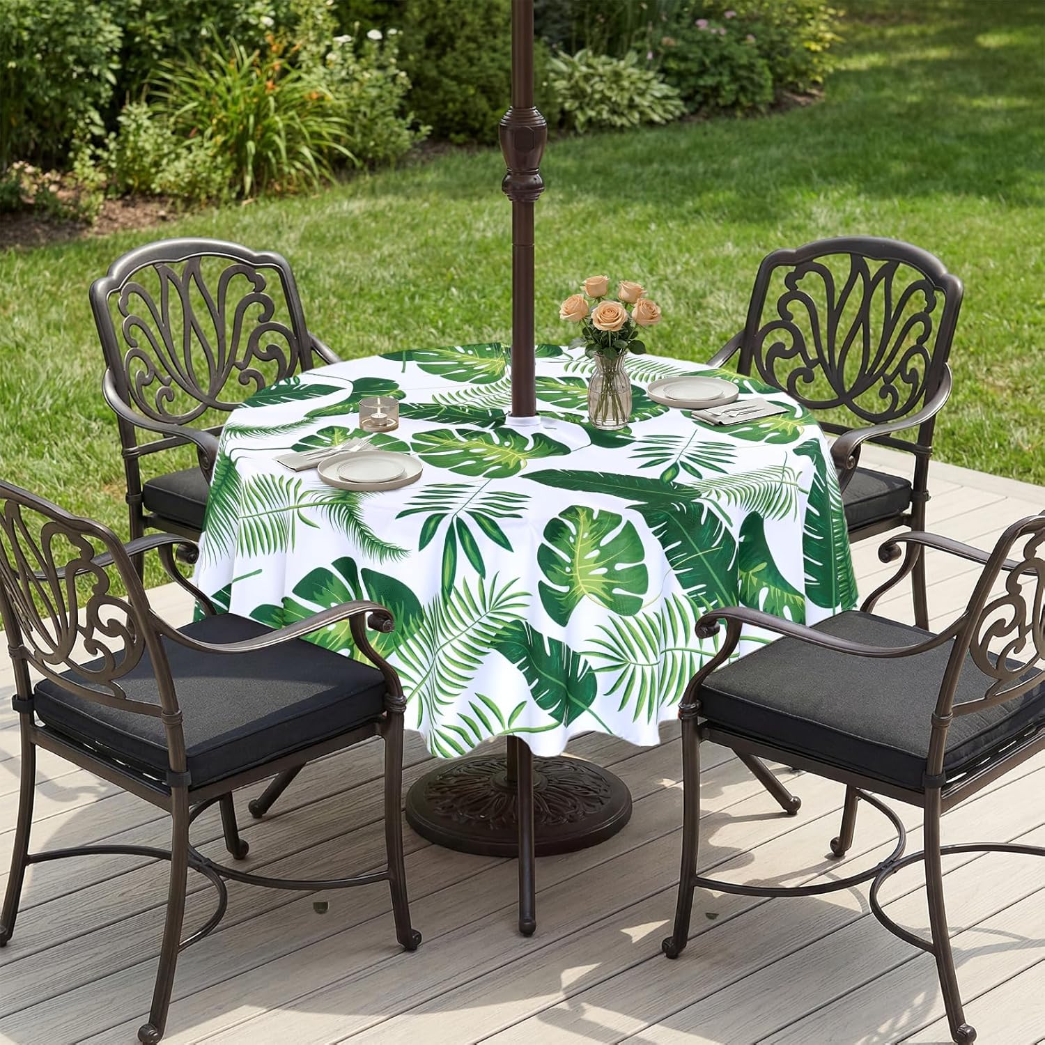 Thumbnail 1 de Eternal Beauty 152cm Round Palm Leaf Outdoor Tablecloth with Umbrella Hole and Zipper (60")