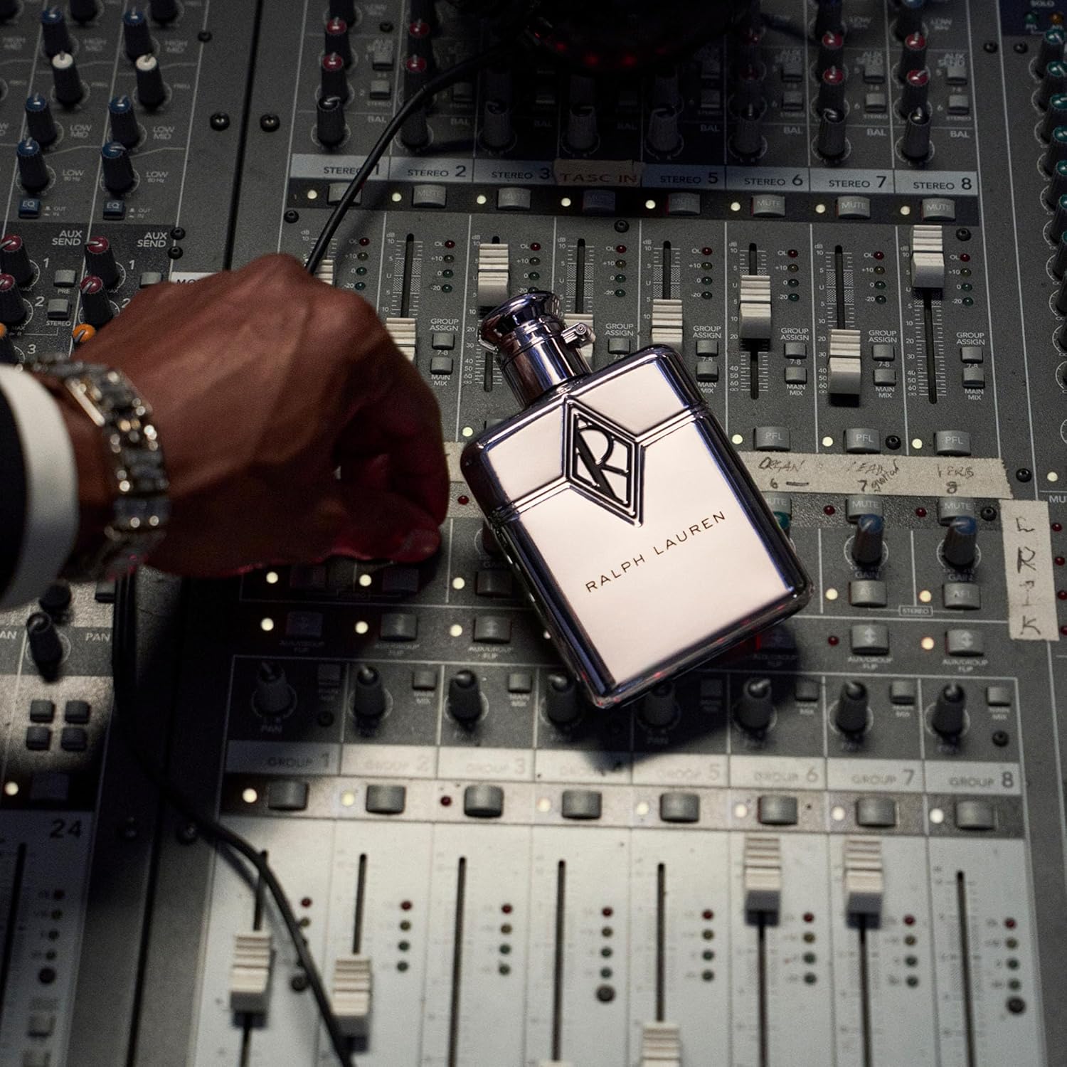 Thumbnail 6 de Ralph Lauren Ralph’s Club New York Eau de Parfum (110ml) – seductive fougère with blackcurrant, sandalwood & bourbon vanilla