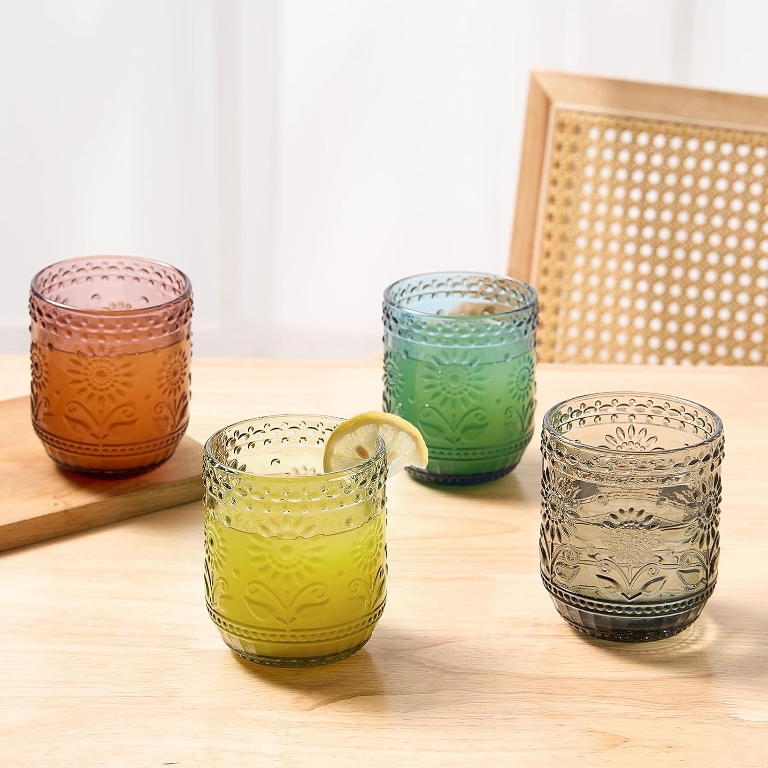 Detalle de MYQYBRO Vintage Glassware: 4-Pack 12oz Embossed Floral Drinking Glasses