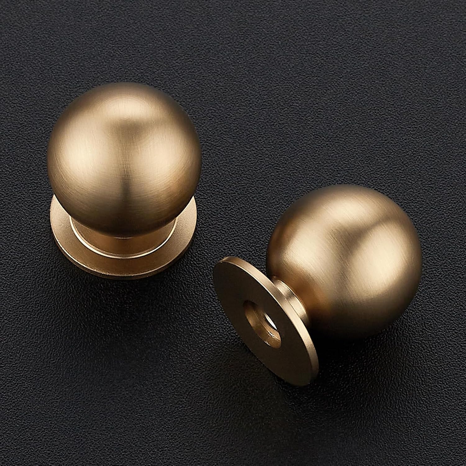 Detalle 2 de Ravinte Decor Champagne Bronze Cabinet Knobs, 24-Pack Round 0.95-Inch Zinc