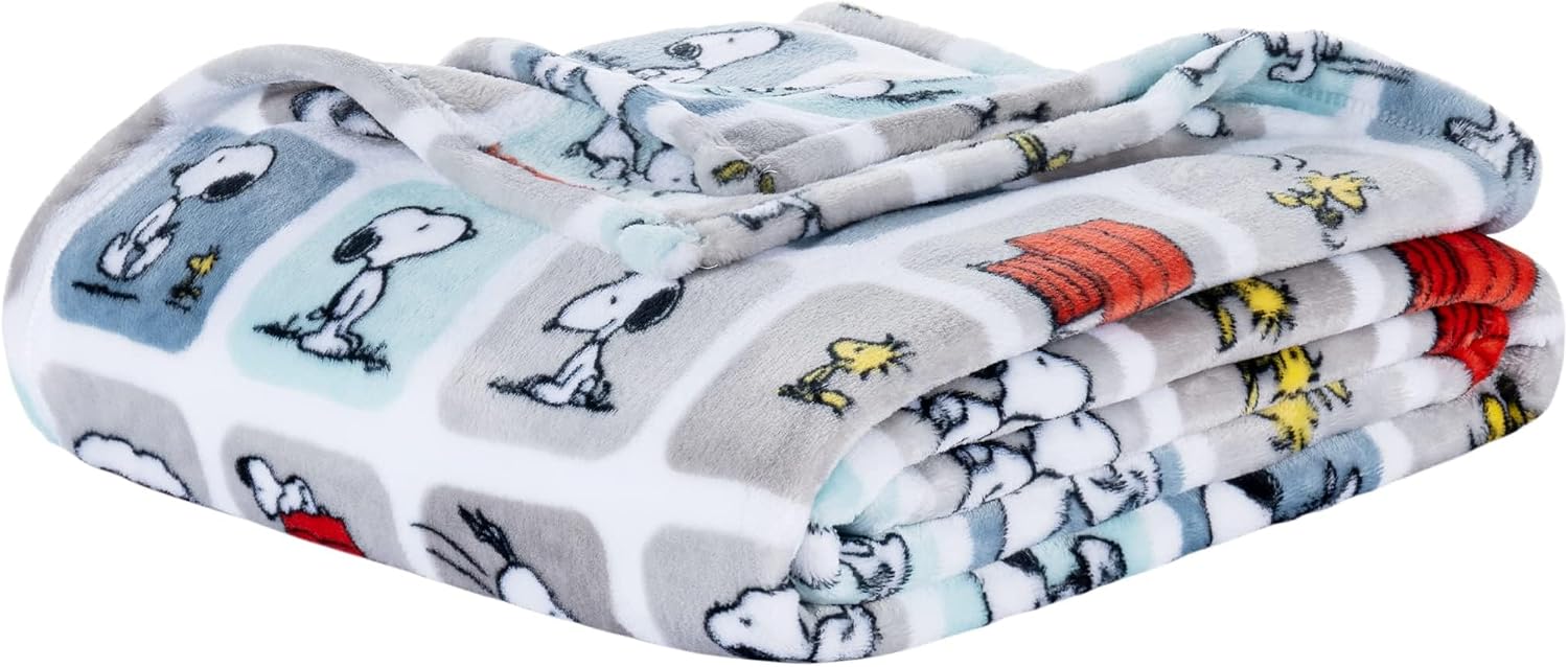 Detalle de Berkshire Blanket Snoopy Plush Blanket 90"