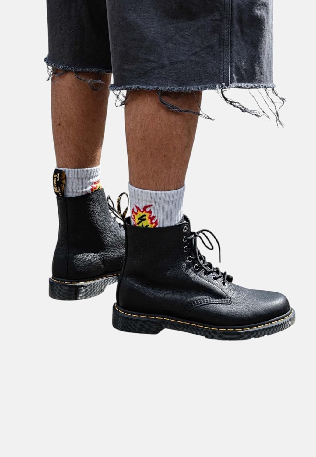 Detalle de Dr. Martens Herren 1460 8 Eye Boot Kampfstiefel – Schwarze Lacklampe
