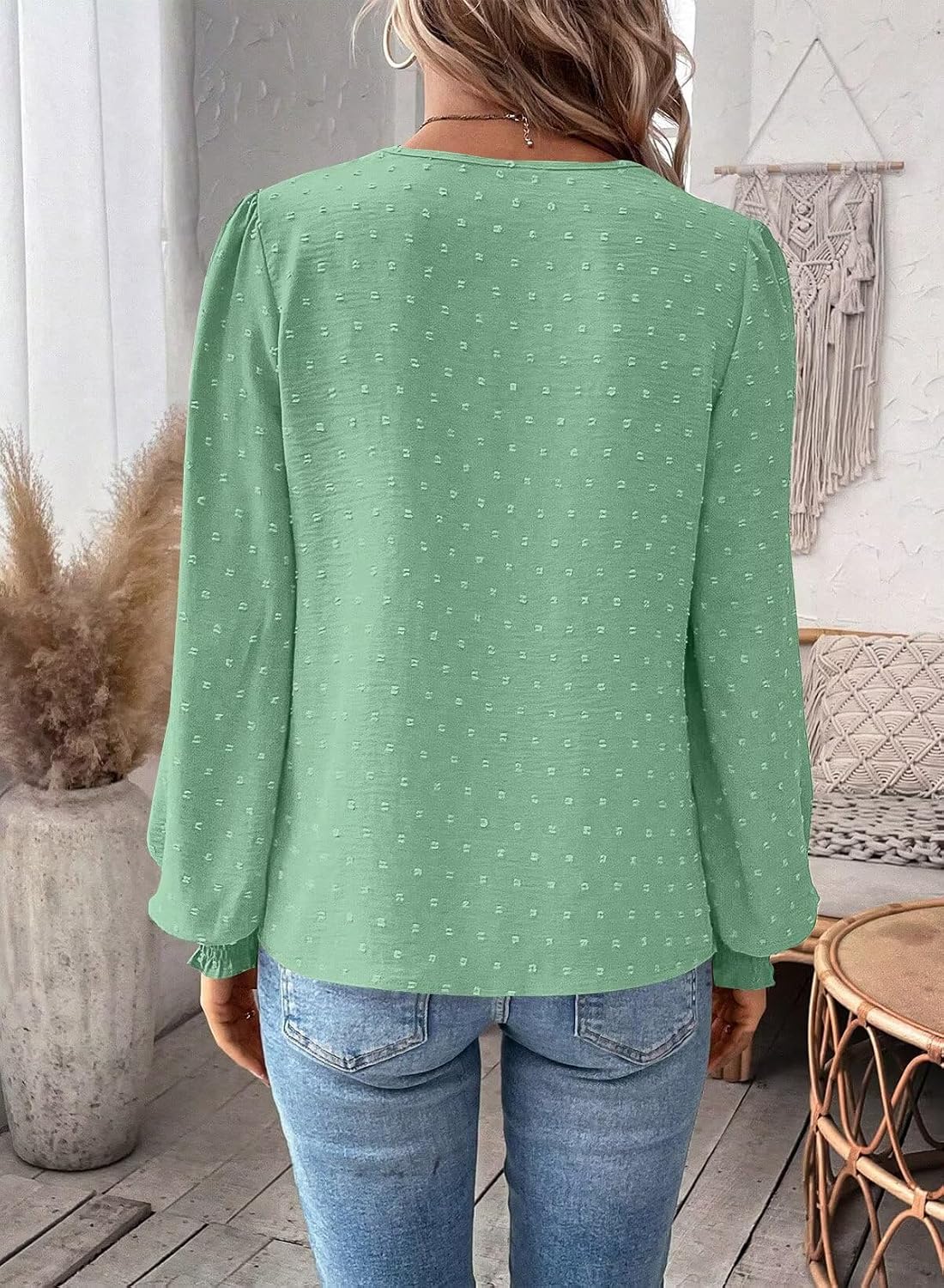 Detalle 1 de Falechay Boho Tops for Women Long-Sleeve V-Neck Blouse with Crochet Details