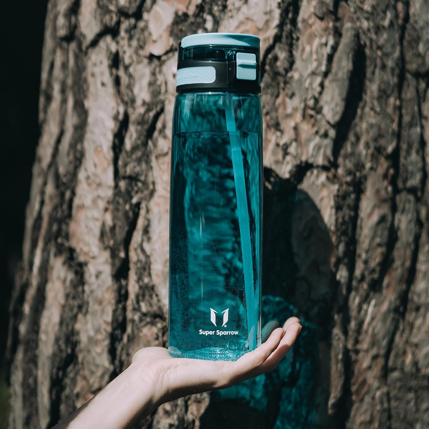 Detalle 2 de Super Sparrow ZM-ELP ストロー付き水筒 750ml Tritan製・BPAフリー・食洗機対応