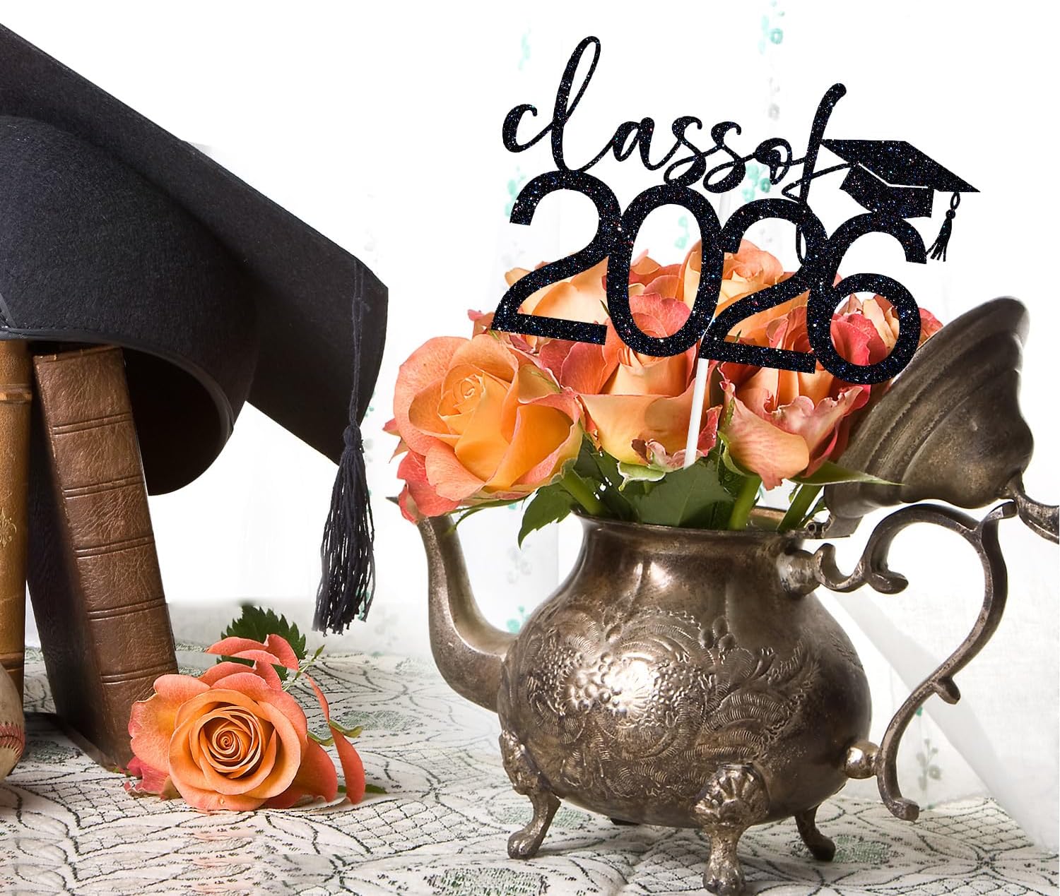 Thumbnail 3 de Graduation Cake Topper, Class of 2026