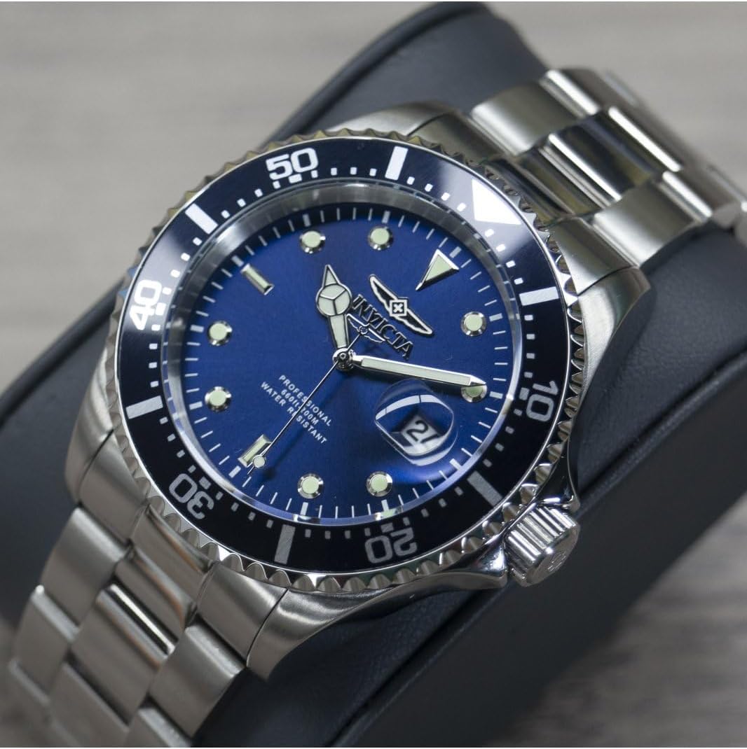 Detalle de Invicta Pro Diver 22054 da uomo in acciaio inox da 43 mm con movimento al quarzo
