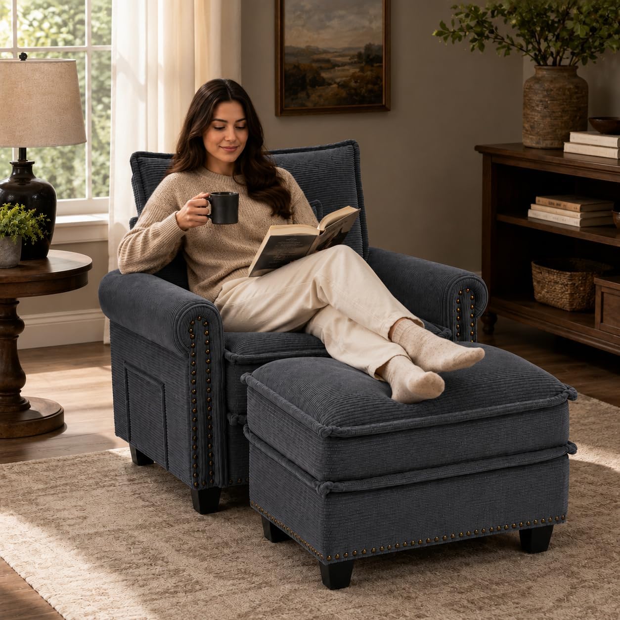 Detalle de LUXSeatful Sofa with Ottoman, 42-inch