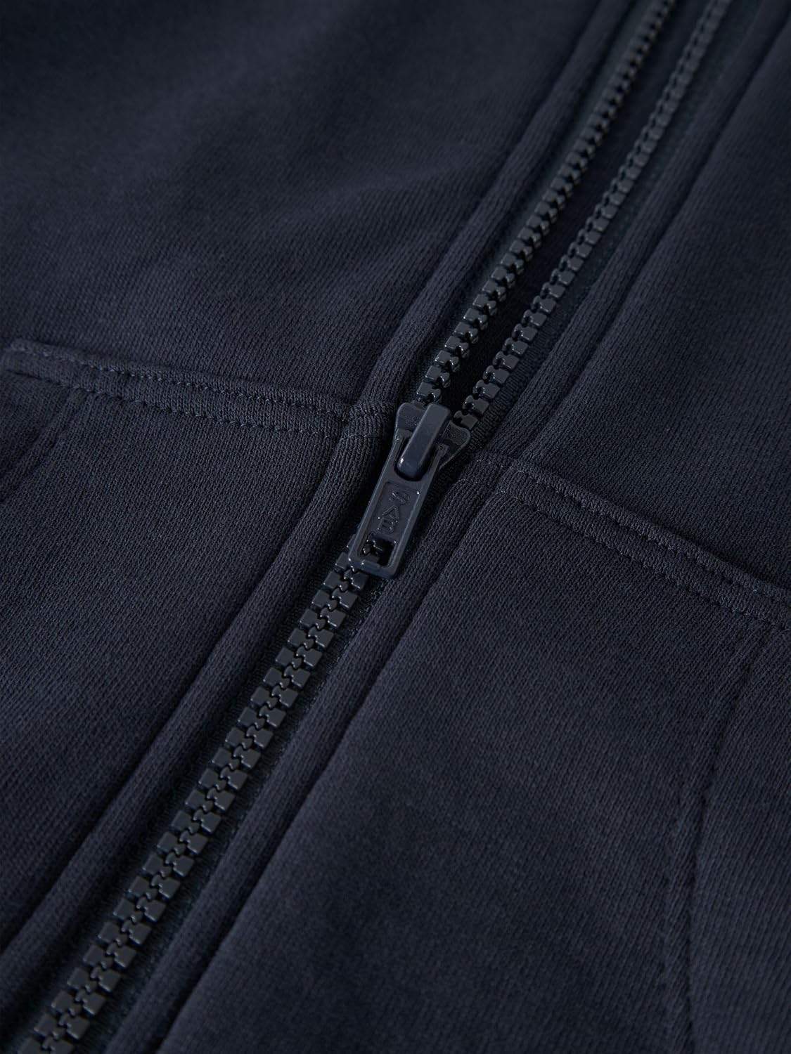Detalle 2 de Giacca in felpa bambino con cappuccio Dark Sapphire S NKMNESWEAT Card W Hood Bru Noos