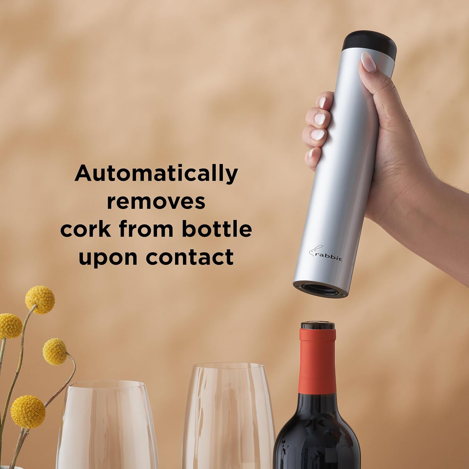Detalle 2 de Rabbit Automatic Electric Corkscrew (Hands-Free) with Foil Cutter, Rechargeable Cordless Wine Opener
