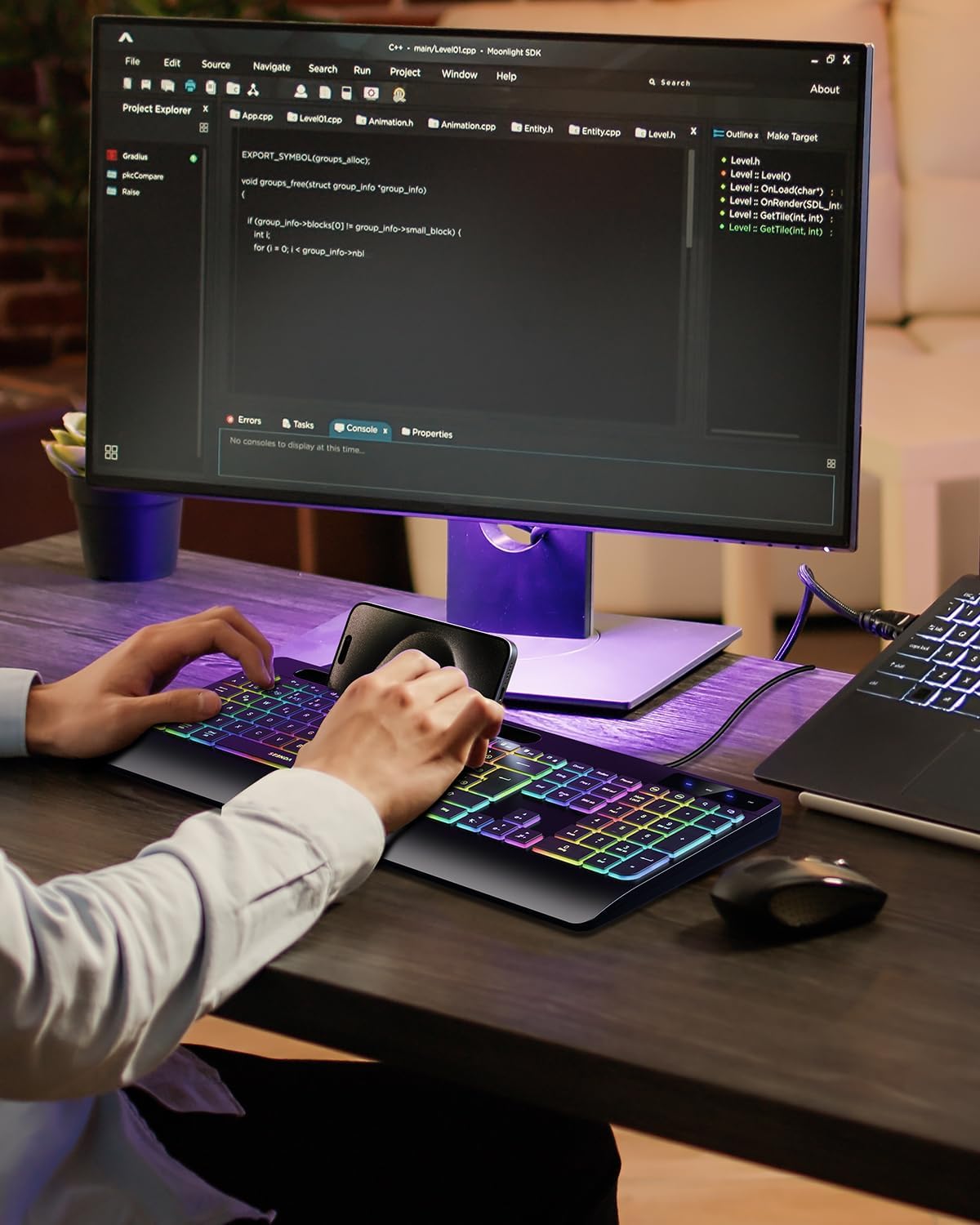 Thumbnail 6 de seenda KOE200 kabelgebundene beleuchtete Tastatur mit USB-A- & USB-C, ergonomisch mit Handgelenkauflage