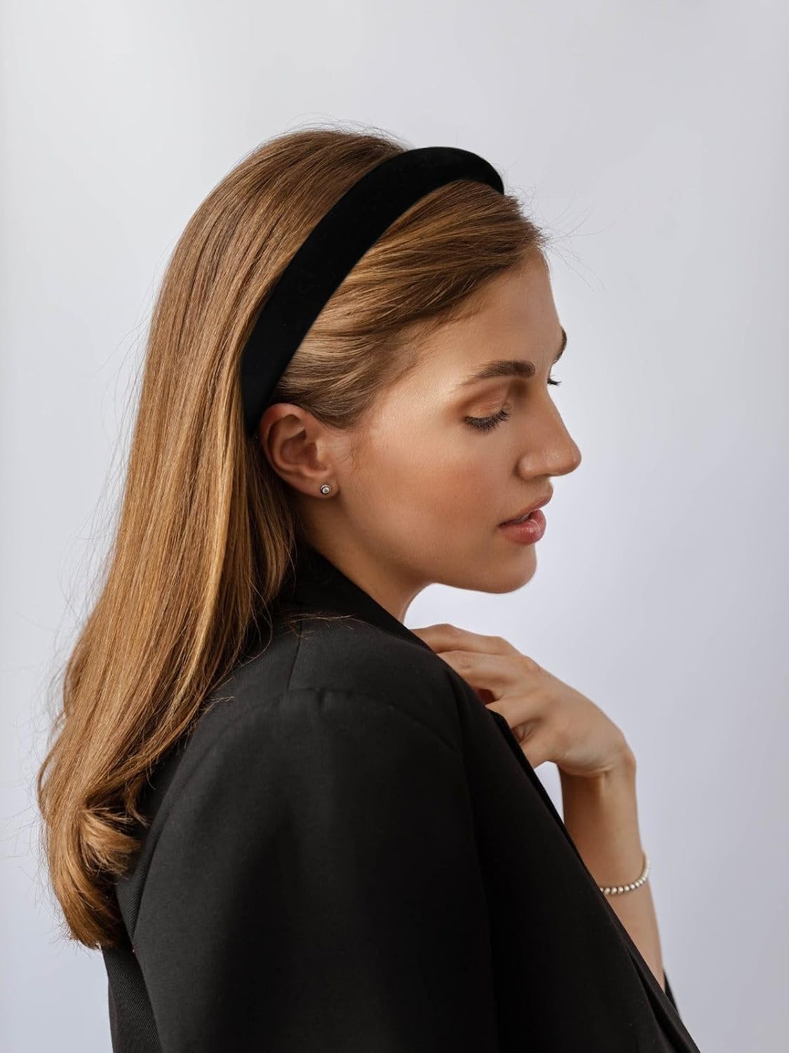 Detalle 2 de Huachi Women's Velvet Headband