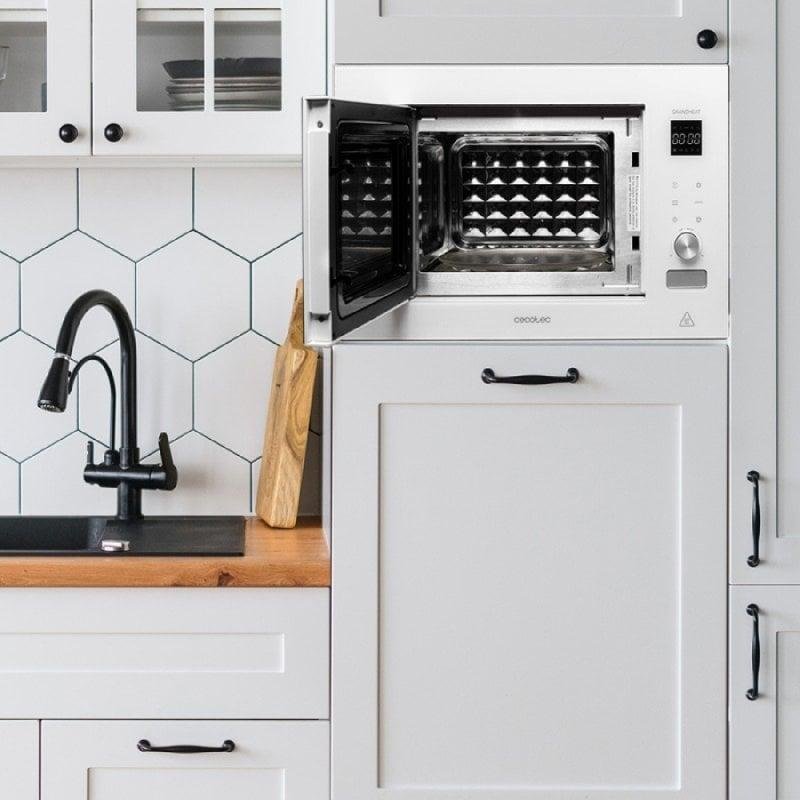 Detalle 2 de Cecotec GrandHeat 2090 Built-in Touch White: Microondas integrable con Grill 21L