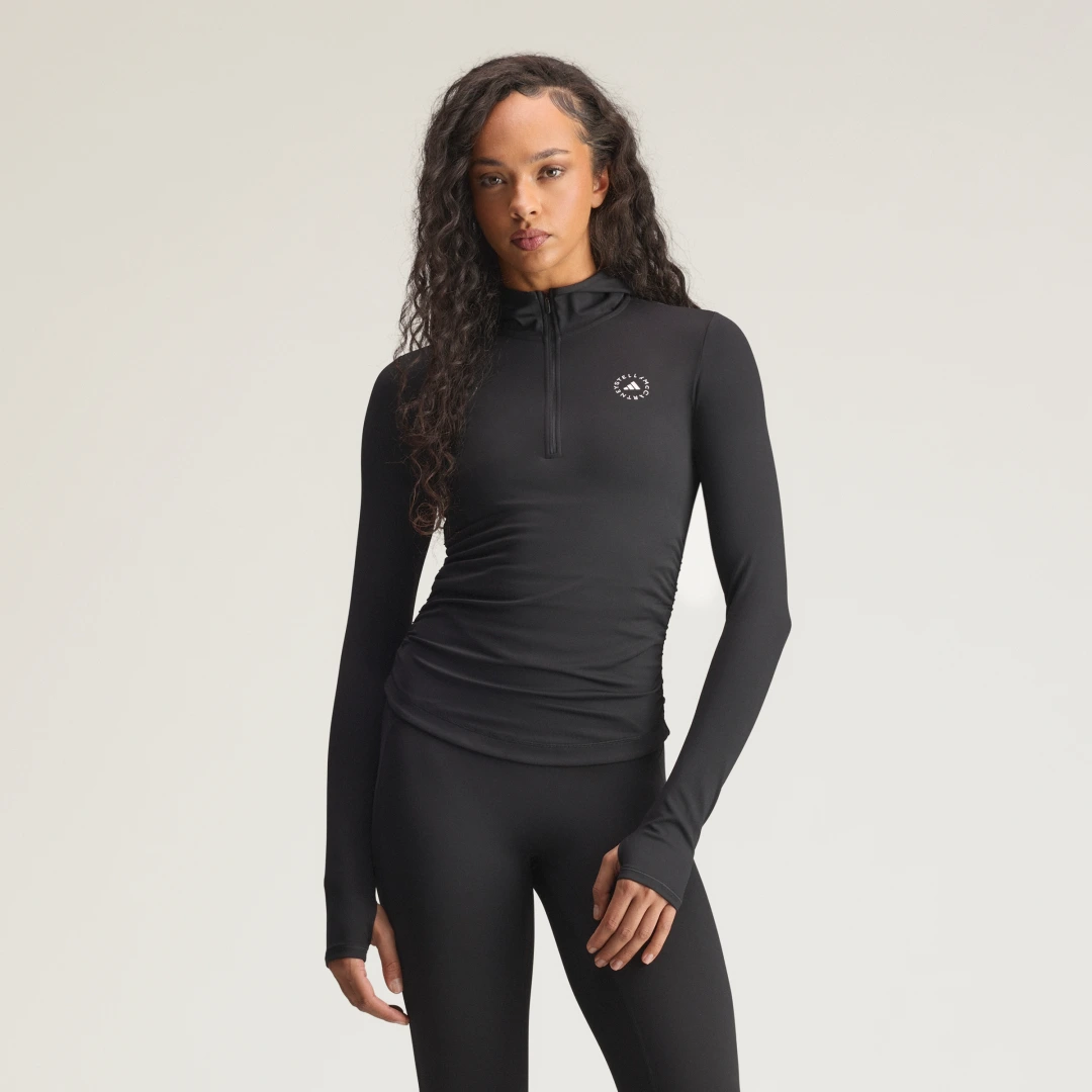 Detalle de Camiseta manga larga fruncida adidas by Stella McCartney Studio – Negro
