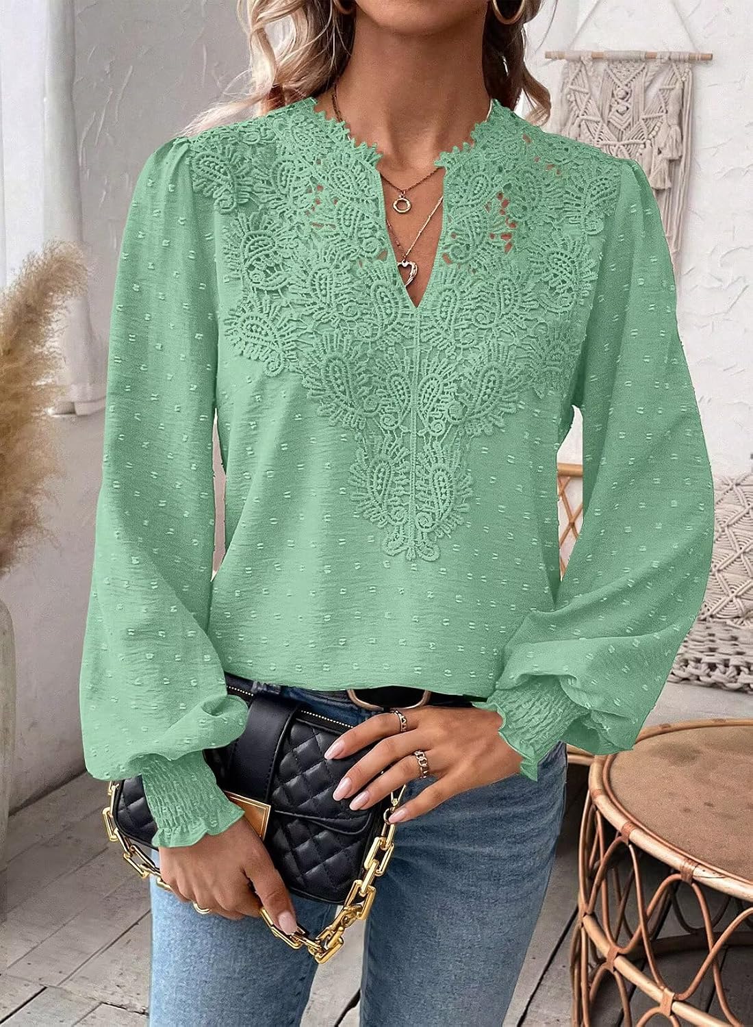 Detalle 2 de Falechay Boho Tops for Women Long-Sleeve V-Neck Blouse with Crochet Details
