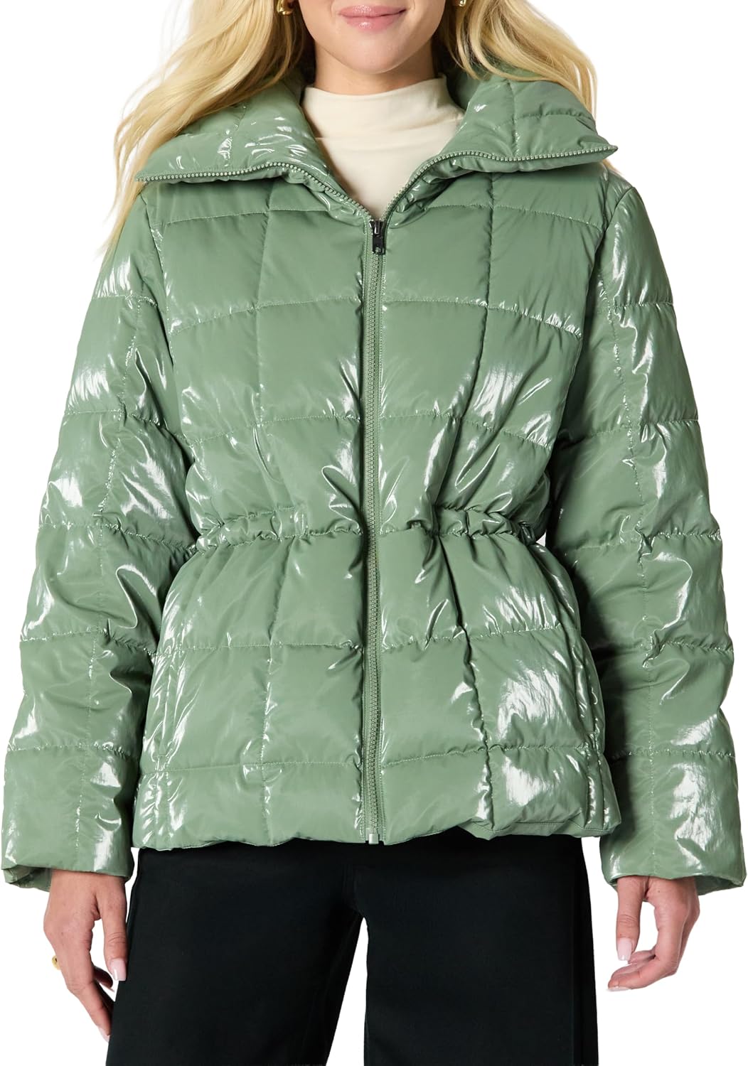 Detalle de Amazon Essentials Women's Oversized-Fit Square Quilted Puffer Jacket with Adjustable Waist