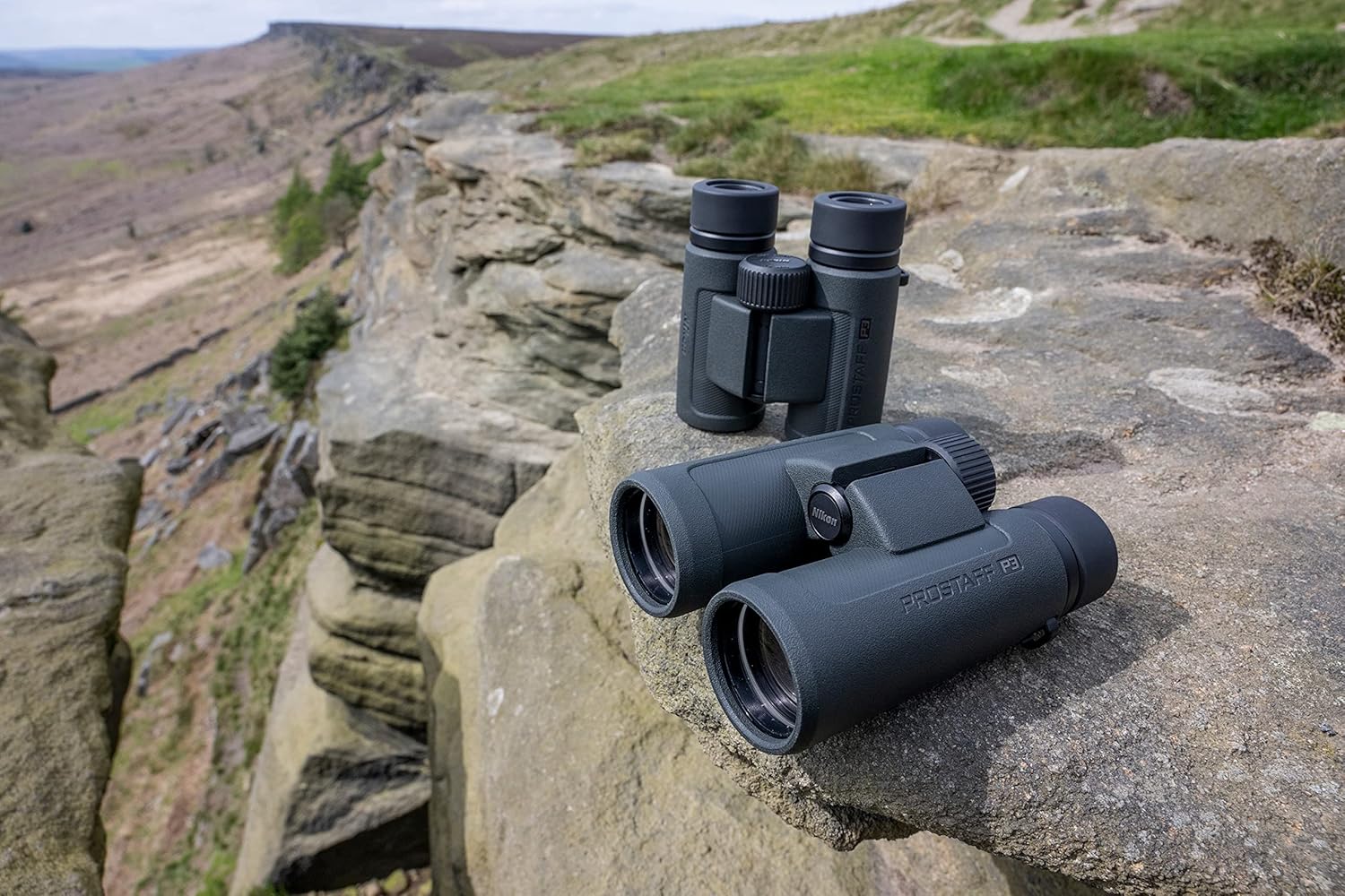 Thumbnail 5 de Nikon PROSTAFF P3 10x30 Binoculars