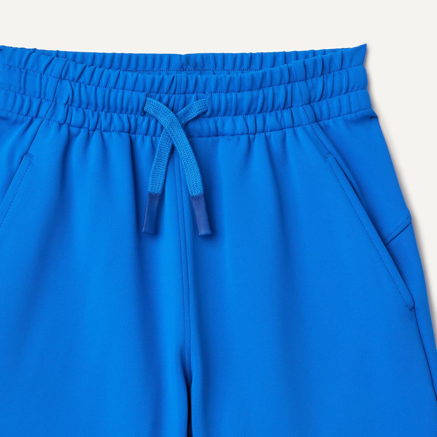 Thumbnail 3 de Amazon Essentials Boys’ Active Performance Stretch Knit Athletic Shorts