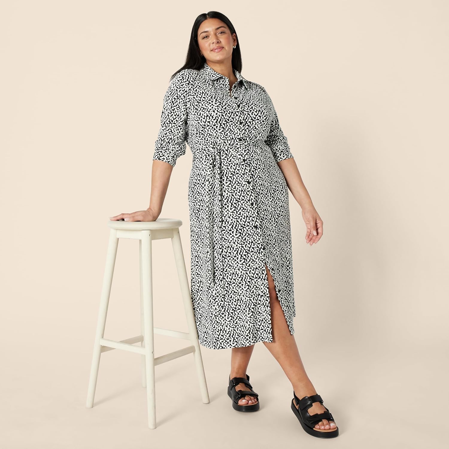 Thumbnail 6 de Amazon Essentials Women’s Regular Fit Long Sleeve Matte Jersey Collared Smart Midi Shirt Dress