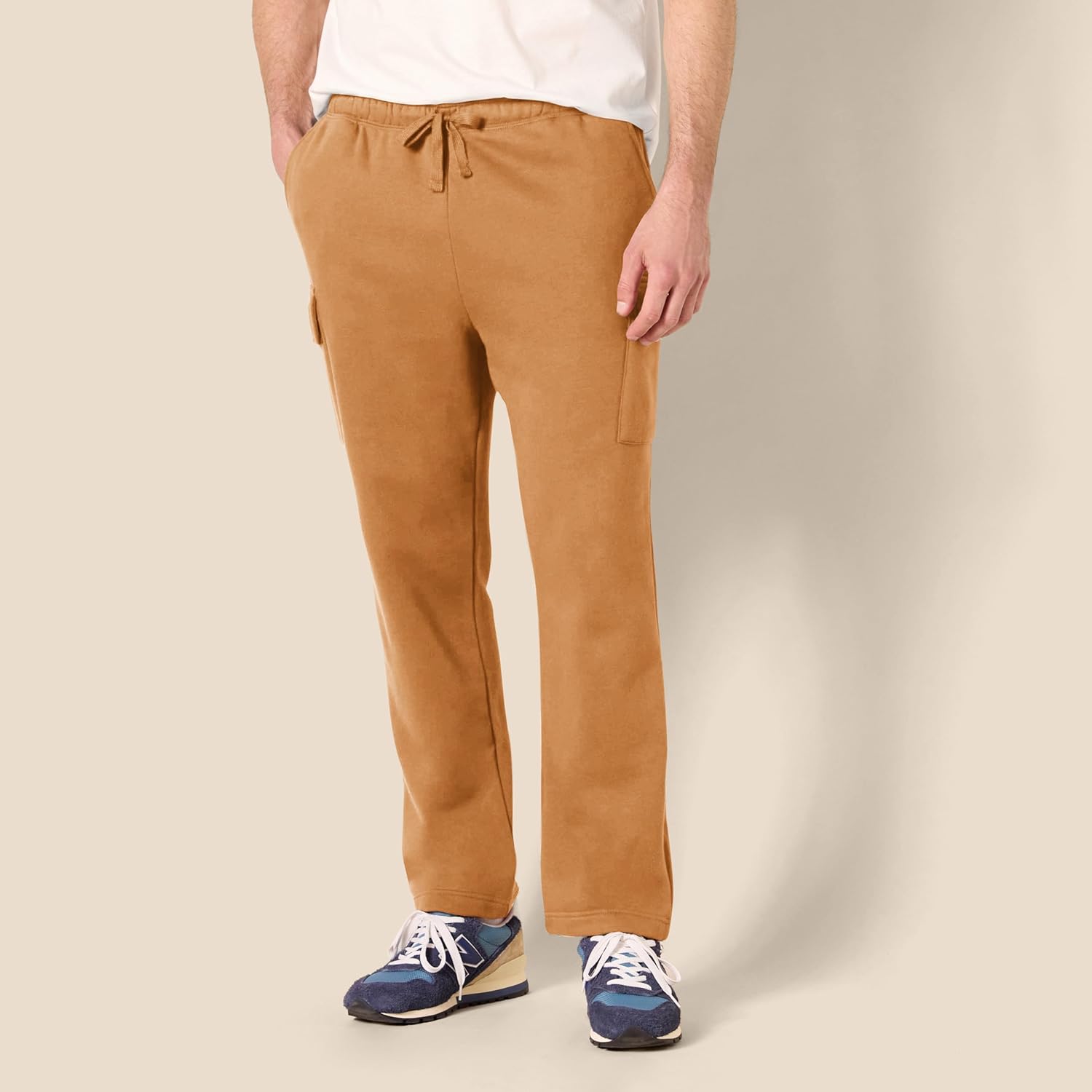 Thumbnail 5 de Amazon Essentials Men's Cargo Fleece Open Hem Sweatpant