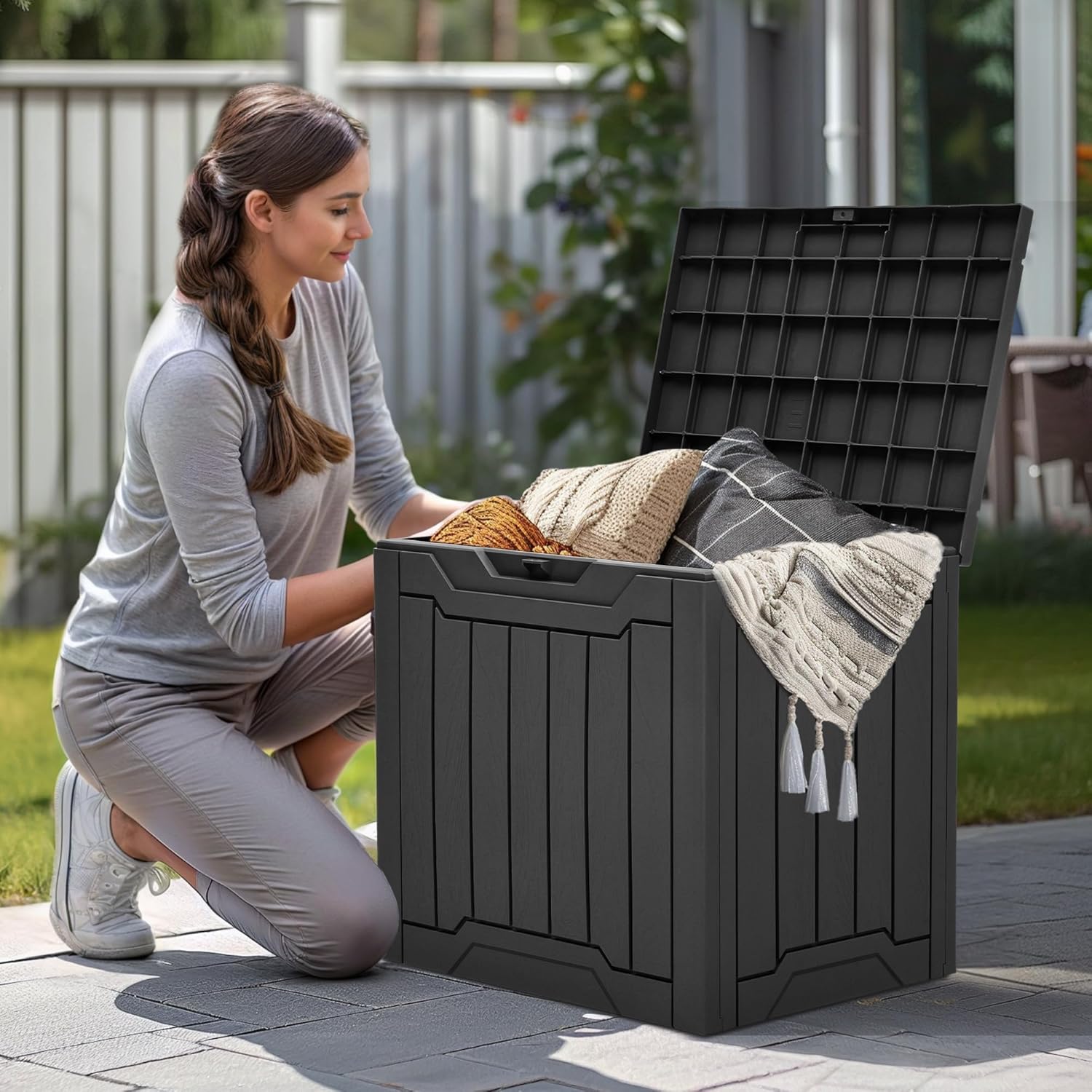 Thumbnail 3 de YITAHOME Outdoor Resin Storage Box 31 Gal (Black) – Water-resistant, lockable deck box for garden items