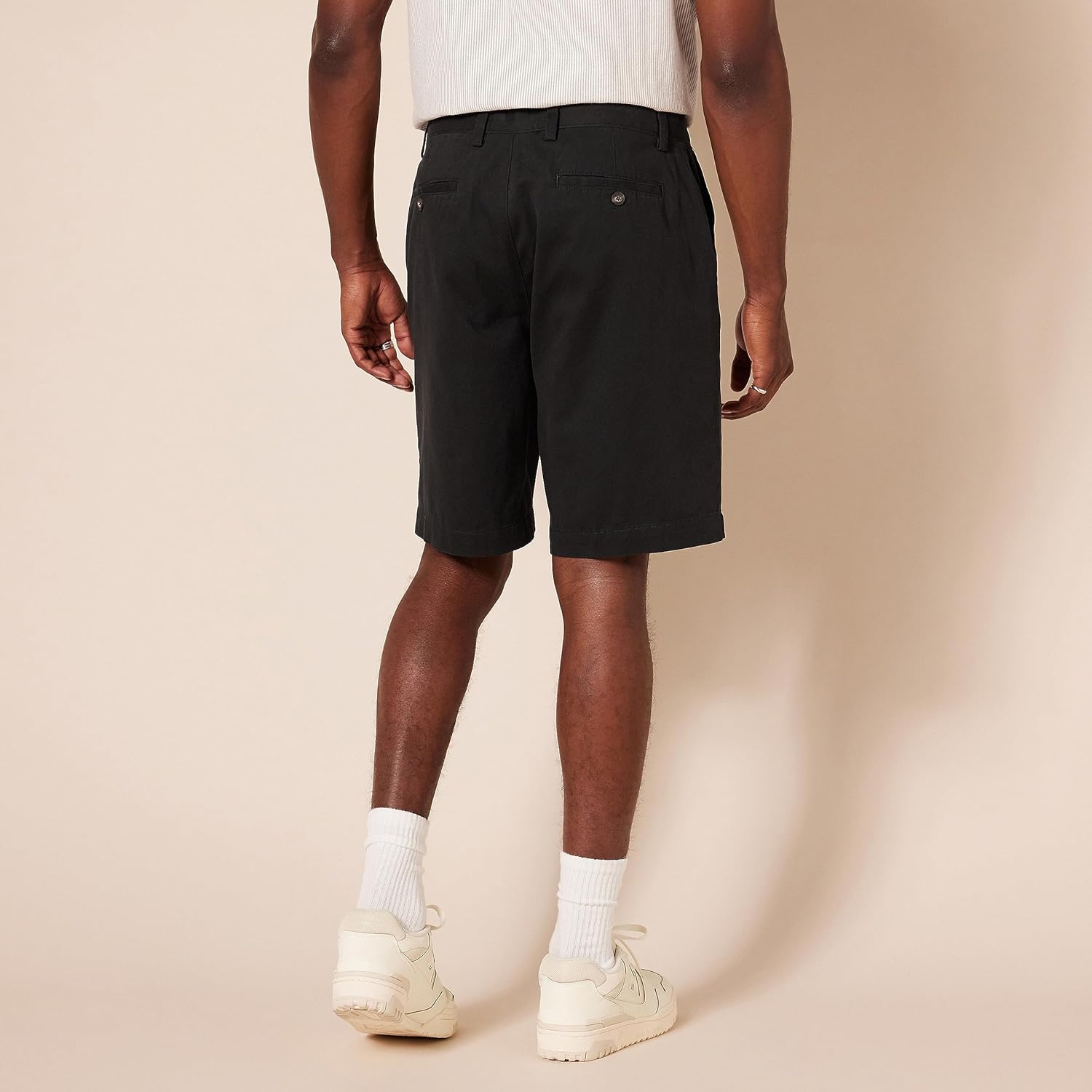 Thumbnail 1 de Amazon Essentials Herren Classic-Fit Chino-Shorts (23 cm) – Baumwoll-Twill