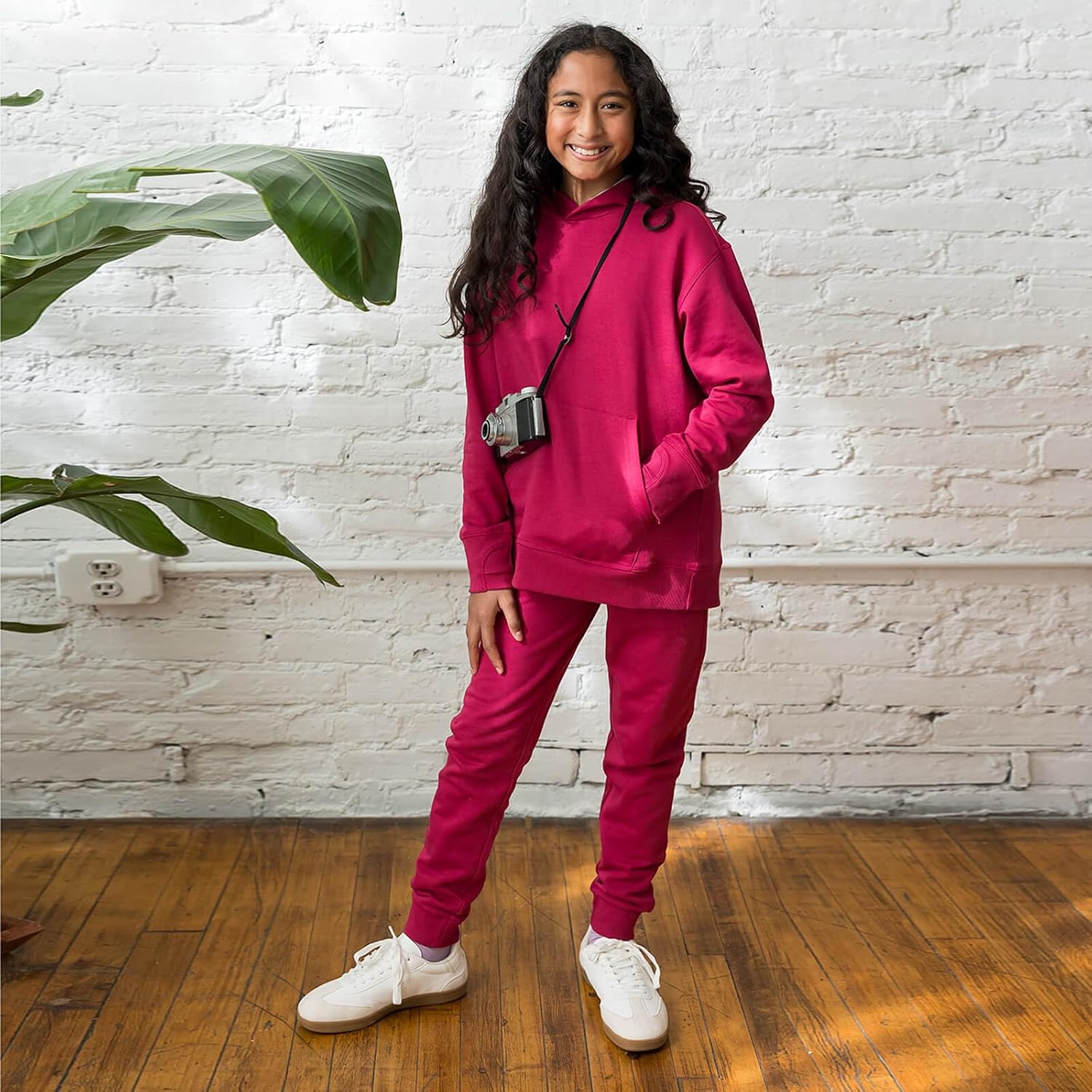 Detalle 2 de Mightly Kids' Jogger Sweatpants in Organic Cotton