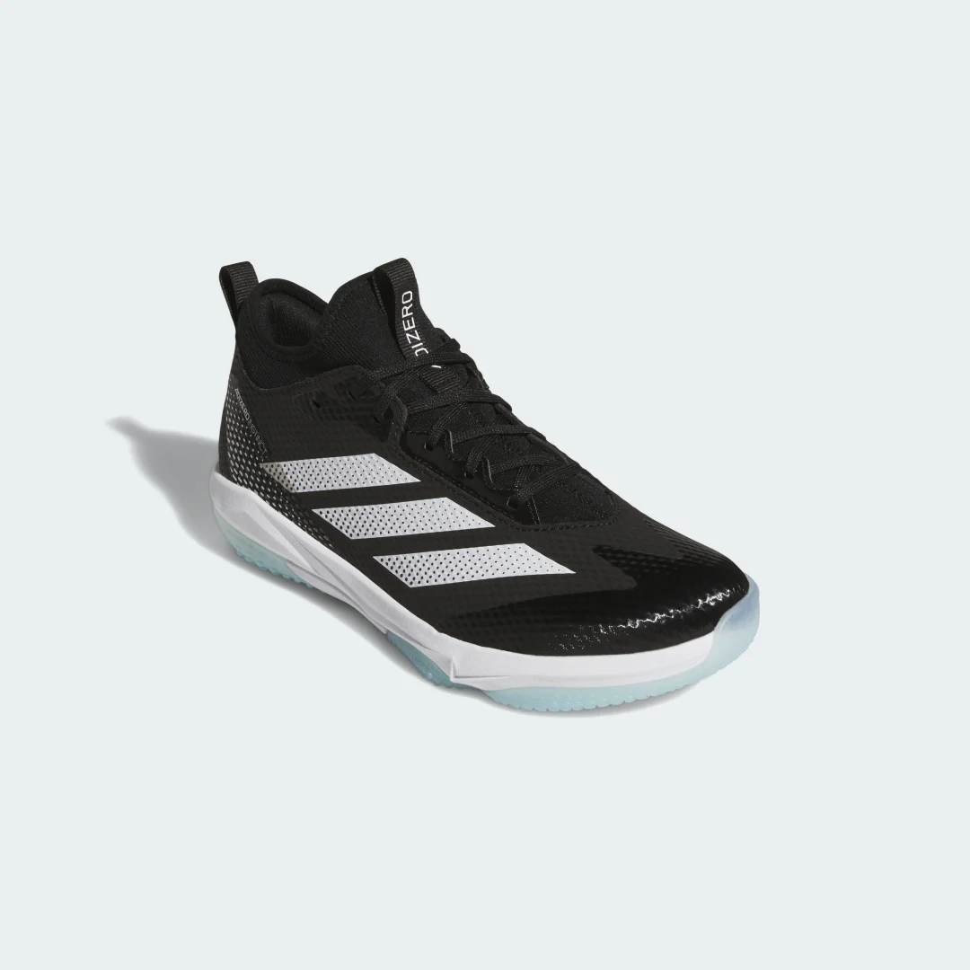 Detalle 2 de Adizero Instinct Moqueta 2.0 de Adidas: zancada clara para interiores