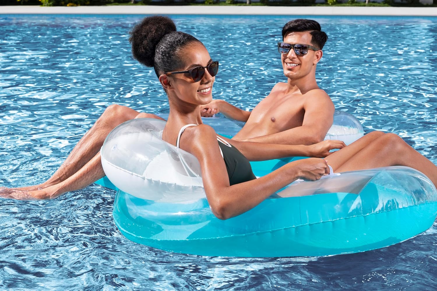 Detalle de Bestway 2-Personen-Schwimmring Cool Comfort mit Rückenlehne – robust, komfortabel und einfach zu nutzen