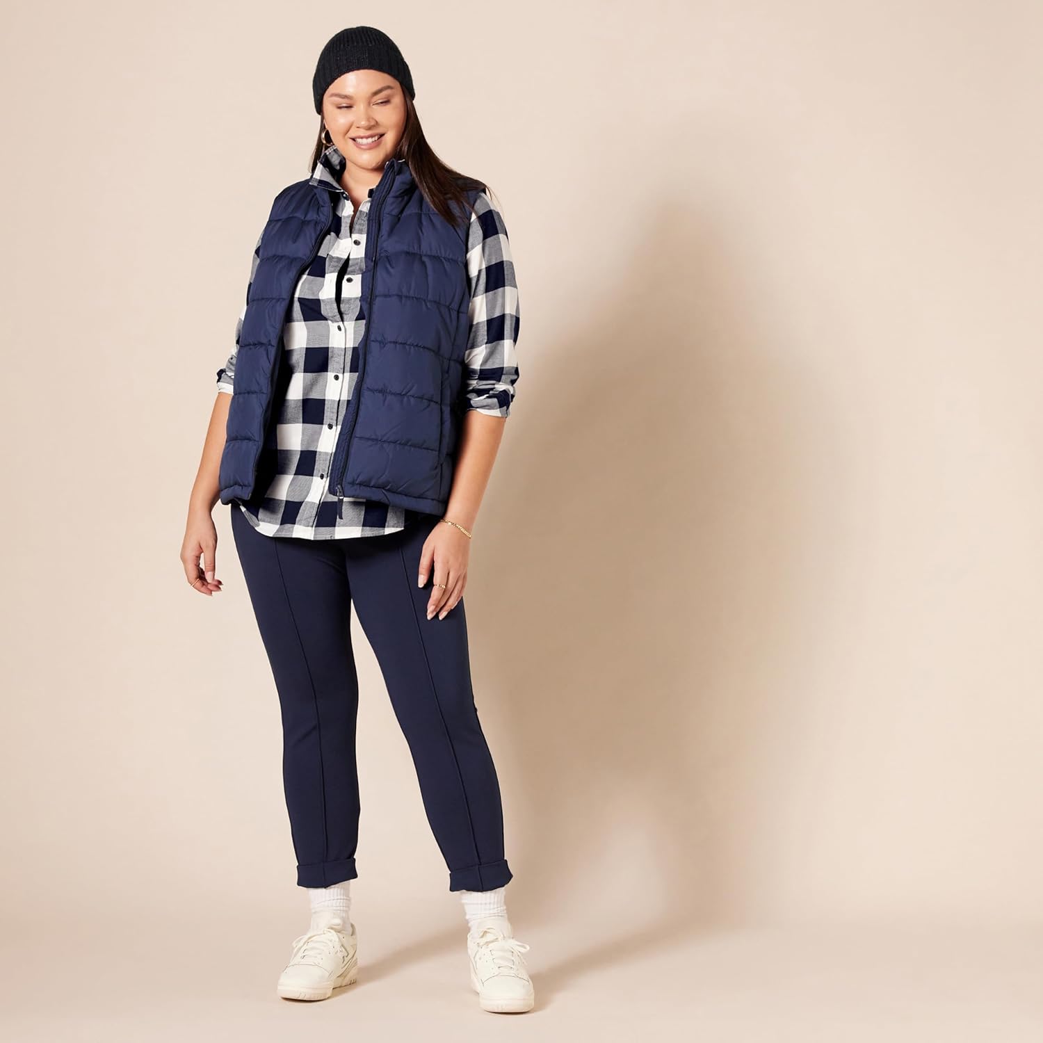 Thumbnail 6 de Amazon Essentials Women's Regular-Fit Long-Sleeve Plaid Flannel Shirt