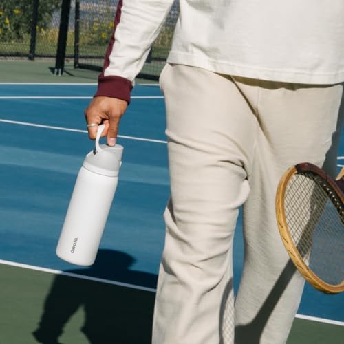 Detalle 2 de Owala FreeSip Stainless Steel Water Bottle 32 oz – Shy Marshmallow