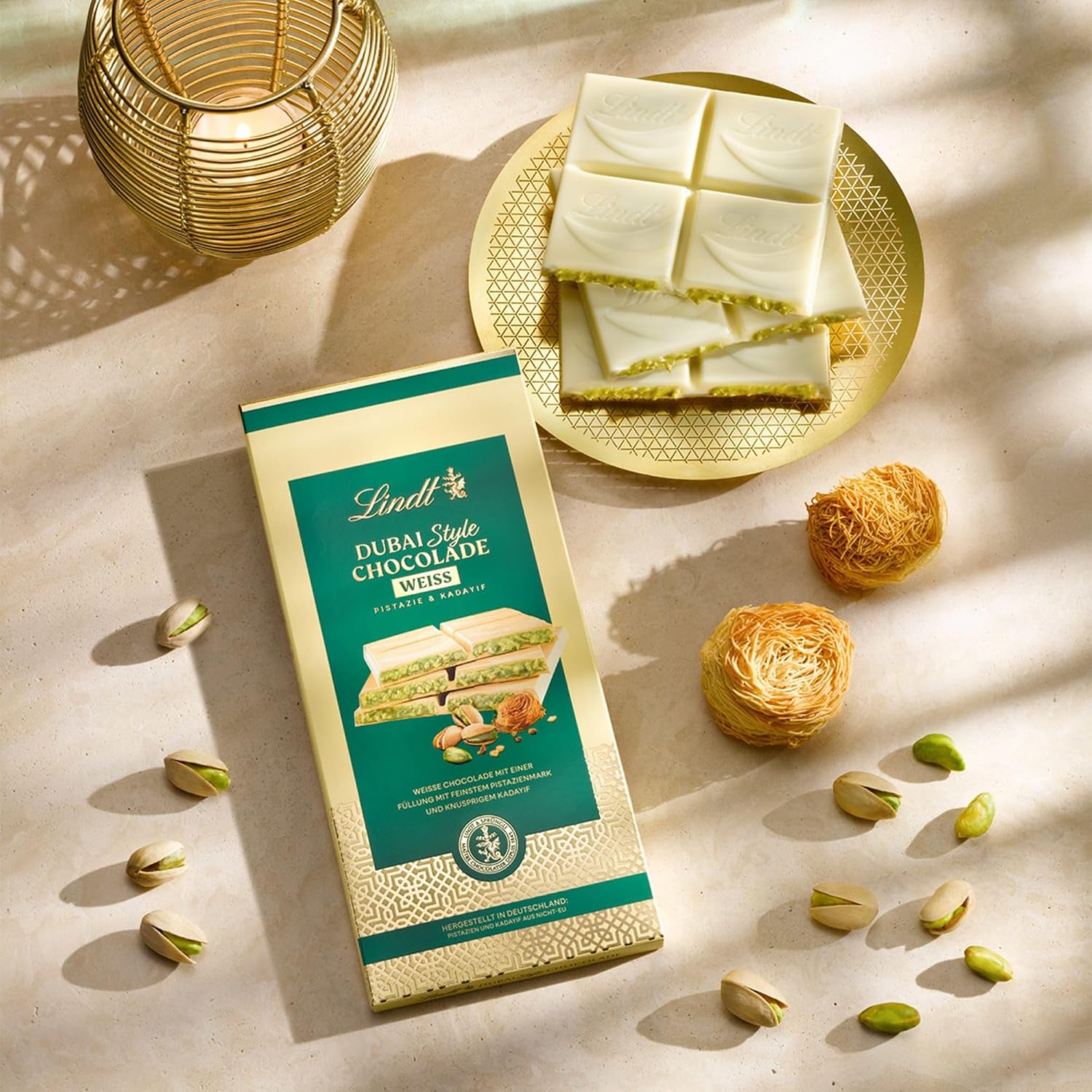 Detalle de Lindt Dubai Style Weiß Schokolade – Pistaziencreme mit Kadayif, 149 g