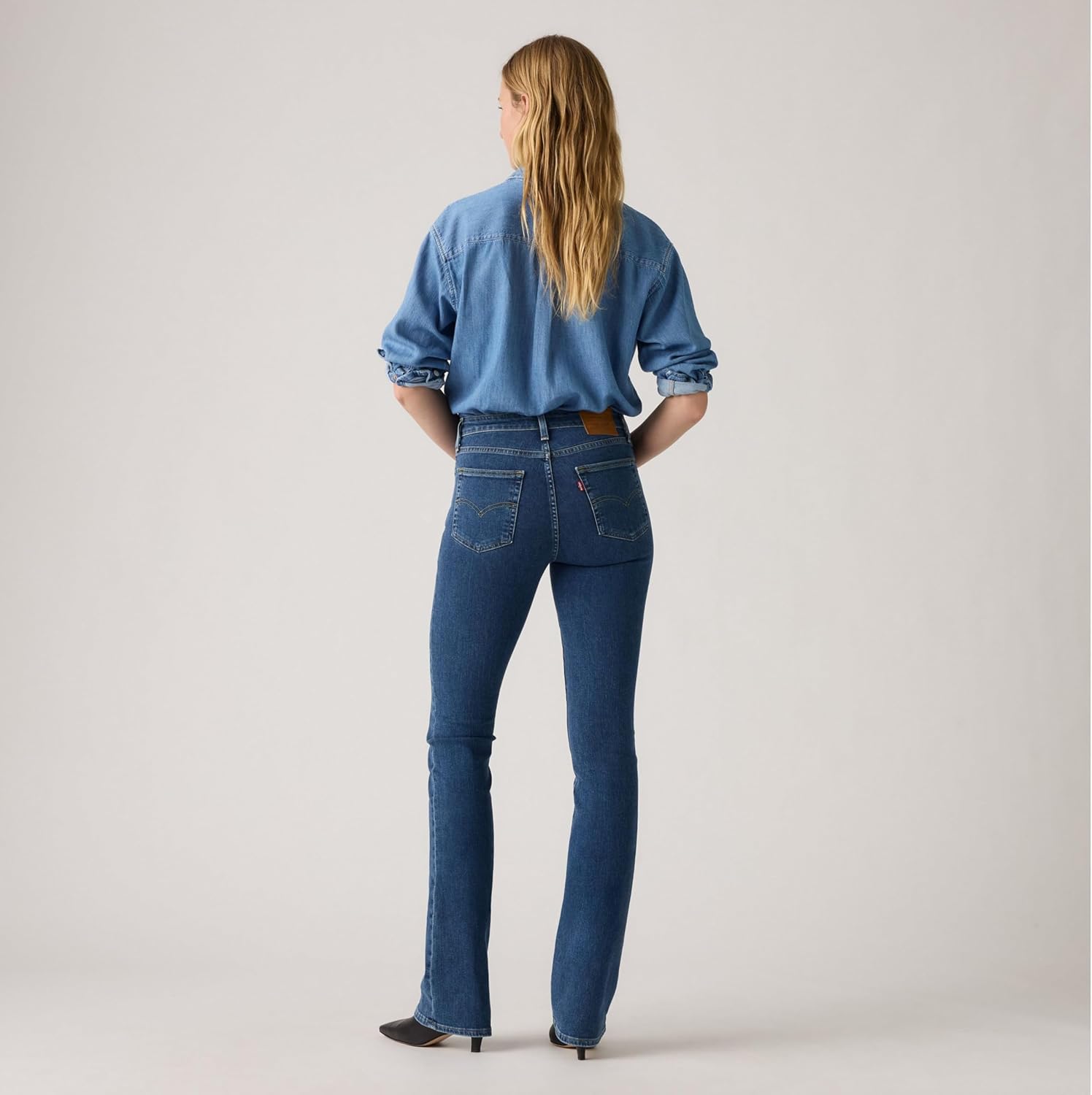 Detalle de Levi's 725 High Rise Bootcut Jeans Mujer, Explosión Triangular 30W/30L