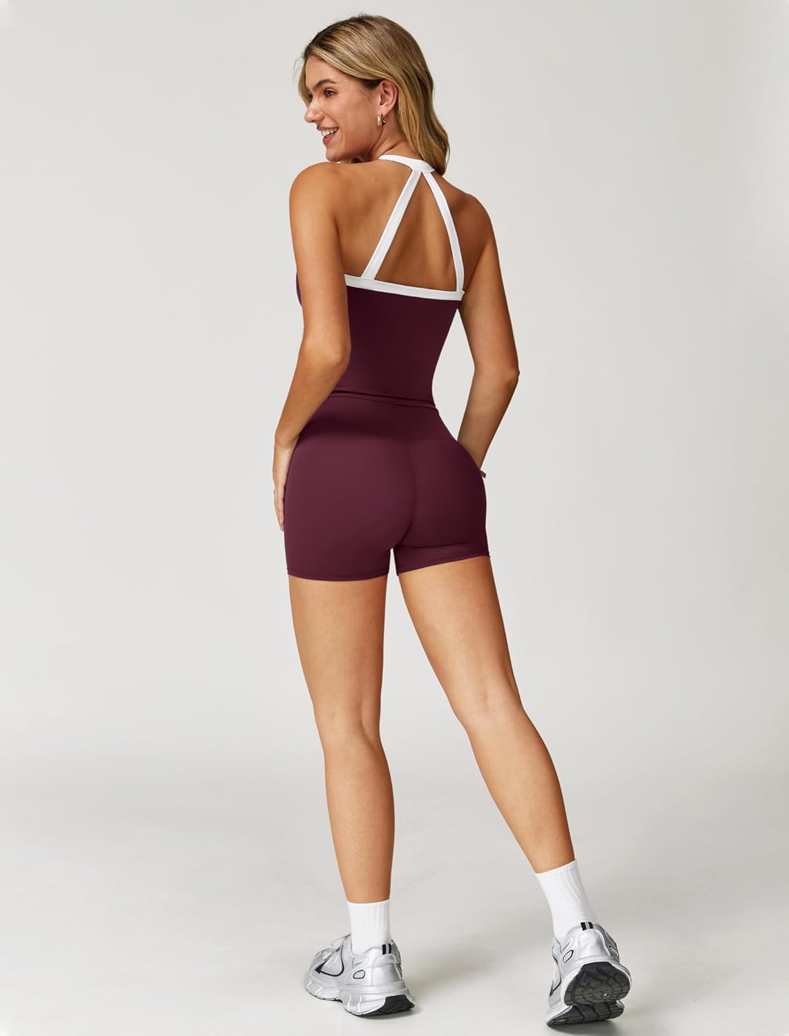 Detalle de QBGJTD Two Piece Workout Set for Women: Tank Top & High Waist Shorts