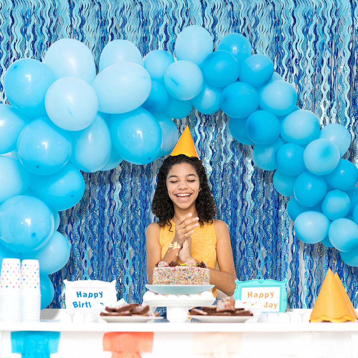 Thumbnail 6 de BOMSI Party2-10 Light Blue Wavy Foil Fringe Backdrop, 2-Pack