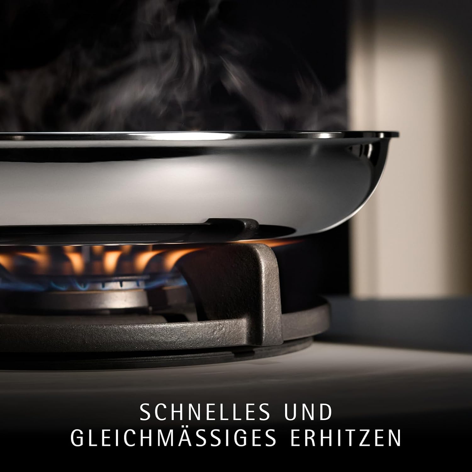 Thumbnail 2 de WMF Profi Resist Bratpfanne 28 cm aus Edelstahl – kratzfeste Wabenstruktur, Antihaftbeschichtung & Induktion