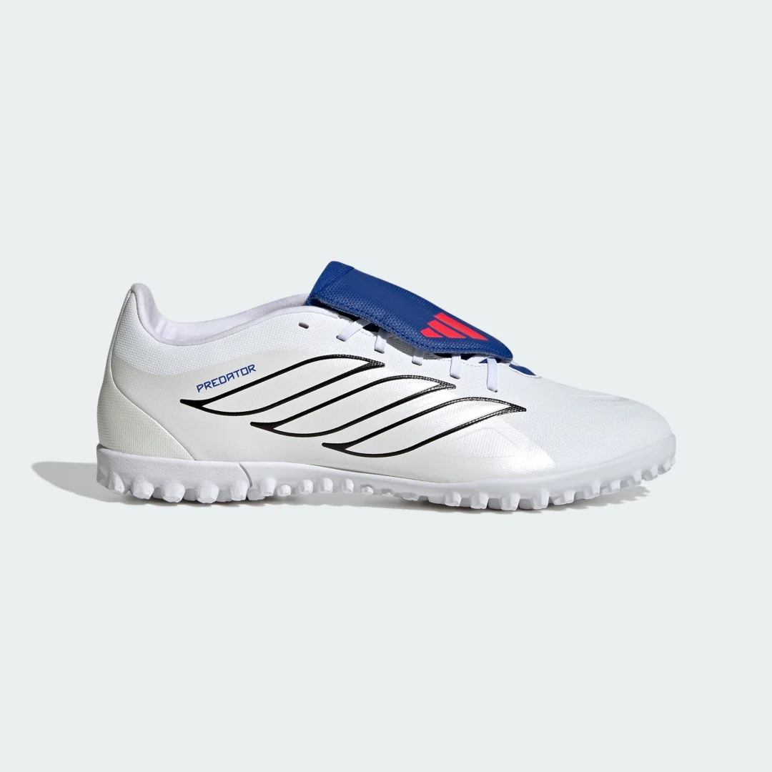 Detalle 2 de Adidas Predator Club Fold-Over Tongue moqueta — Bota de fútbol en blanco